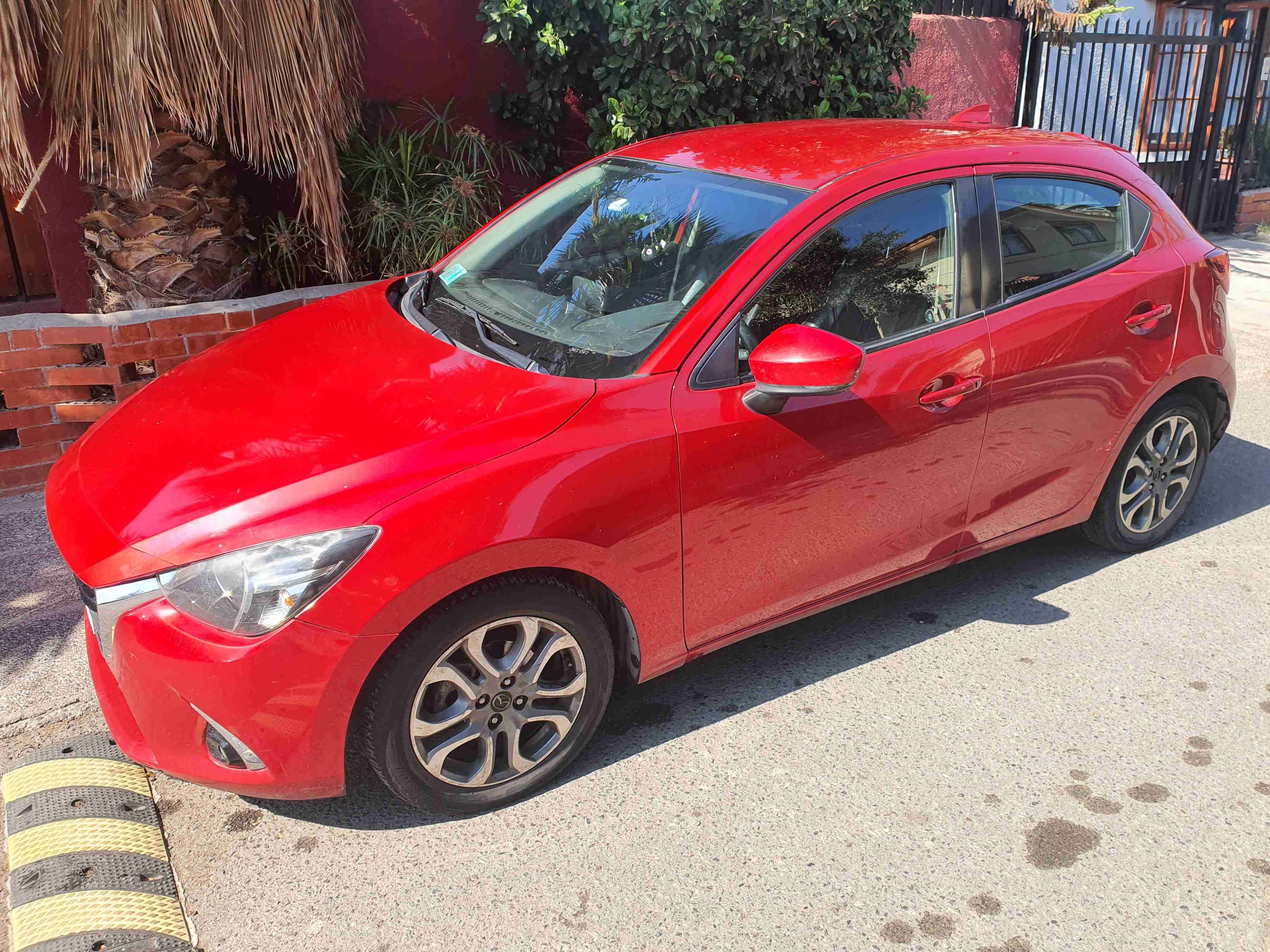 Mazda 2 2017 hachback - miniatura 1