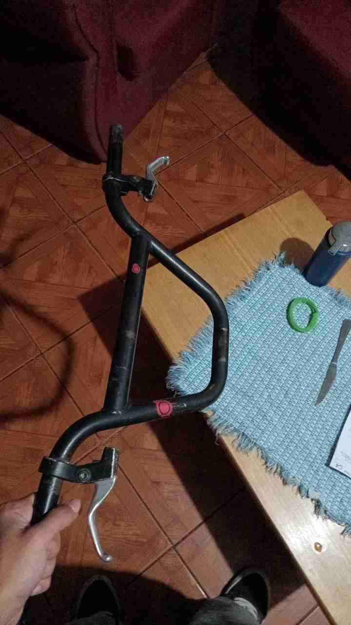 Manubrio de bicicleta usado - miniatura 2