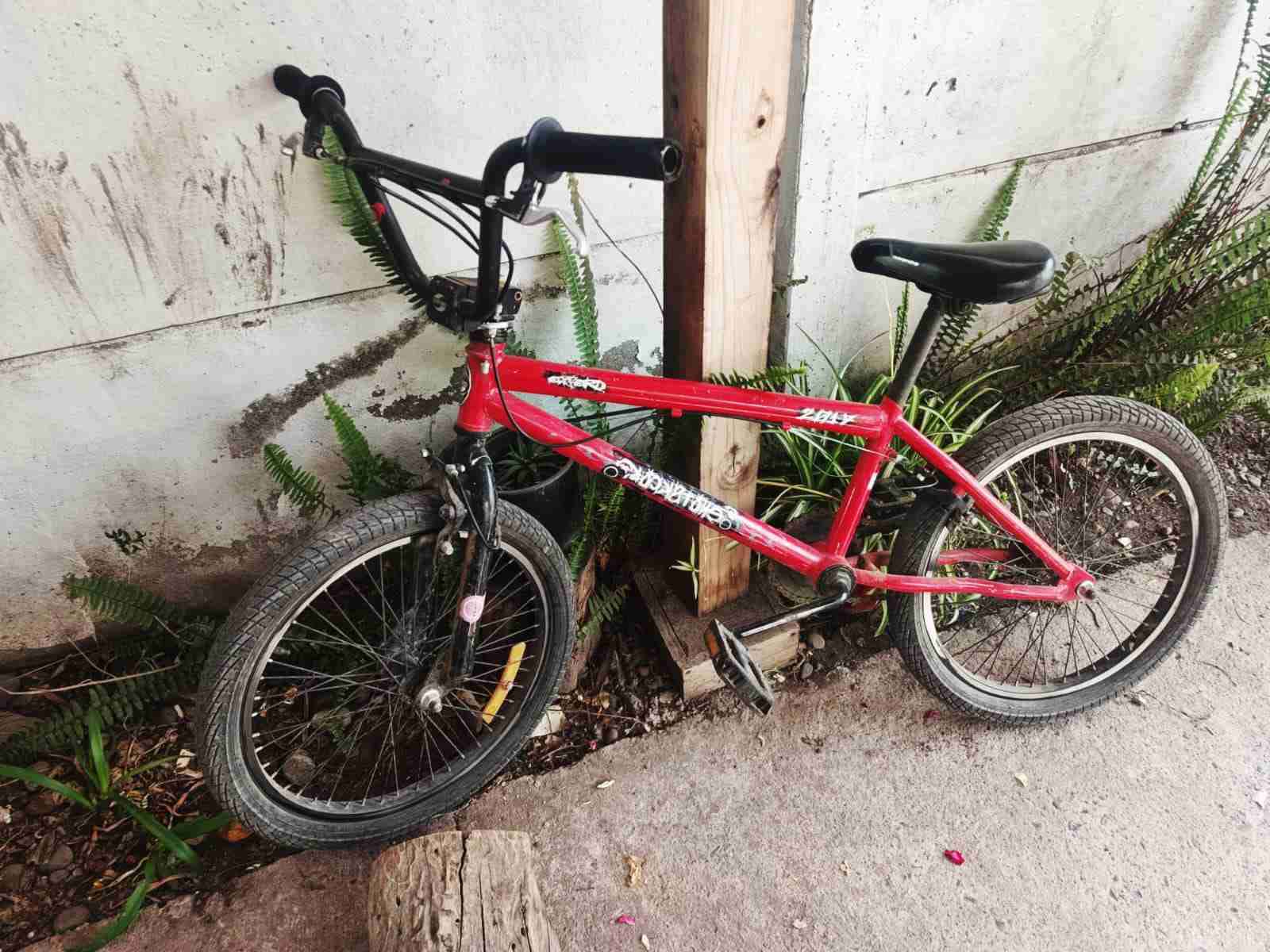 Manubrio de bicicleta usado - miniatura 3