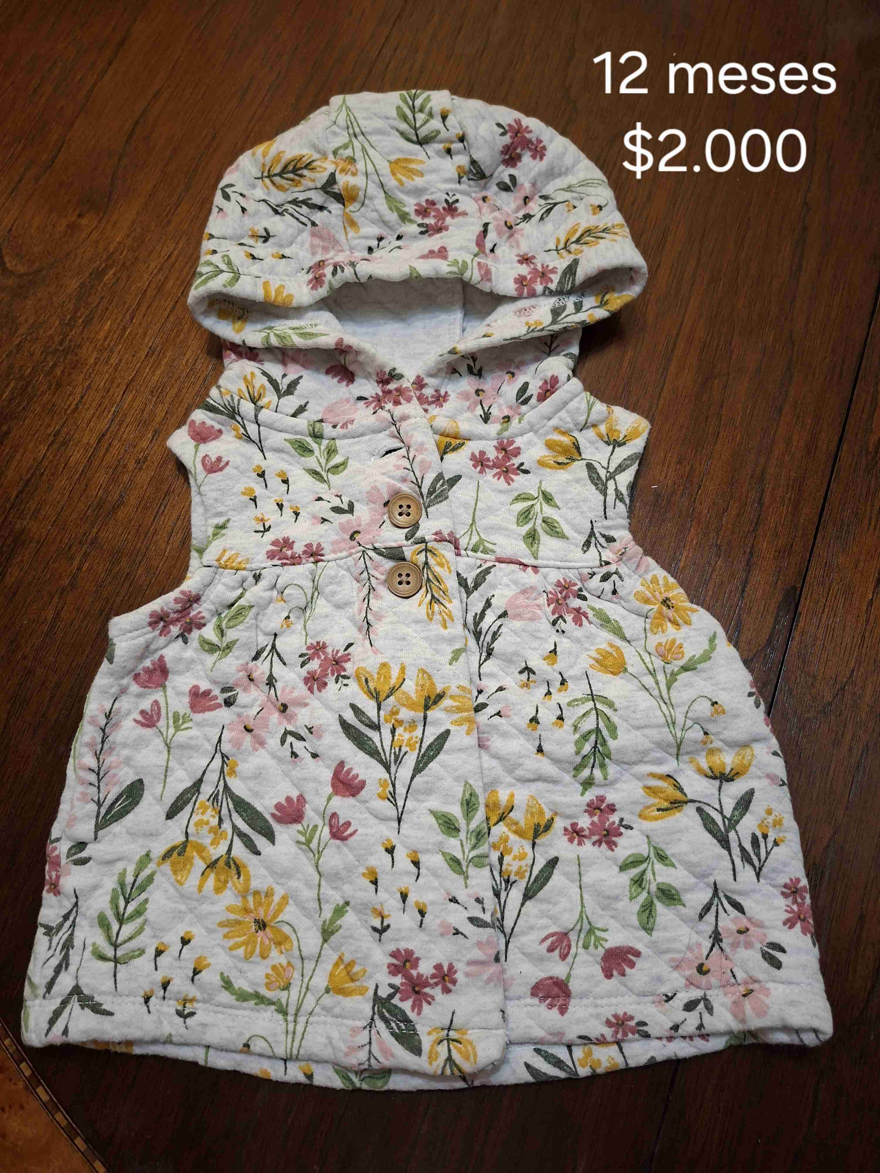 Chaqueta bebé con capucha floral