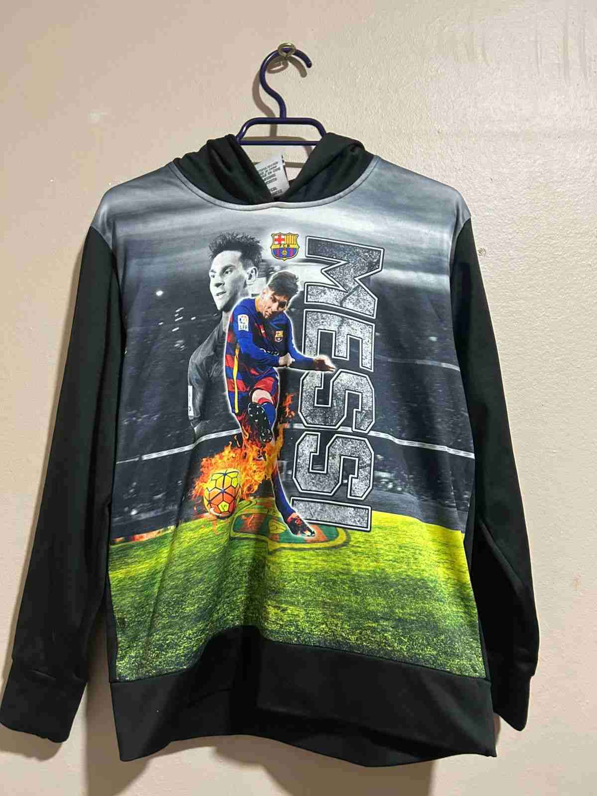 Polerón con diseño de Messi y polerón colo colo - miniatura 1