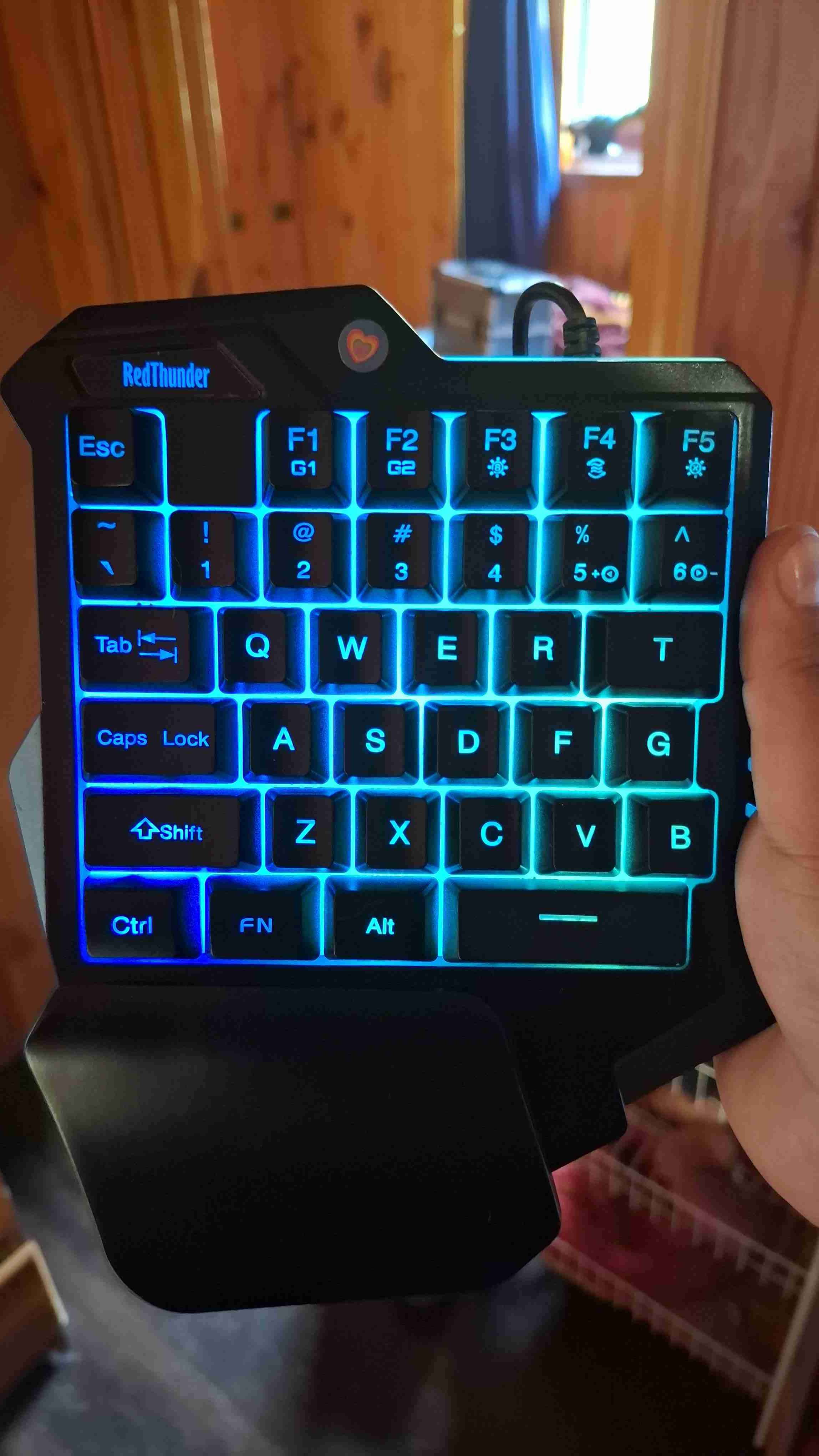 Teclado gaming RGB de una sola mano - miniatura 1