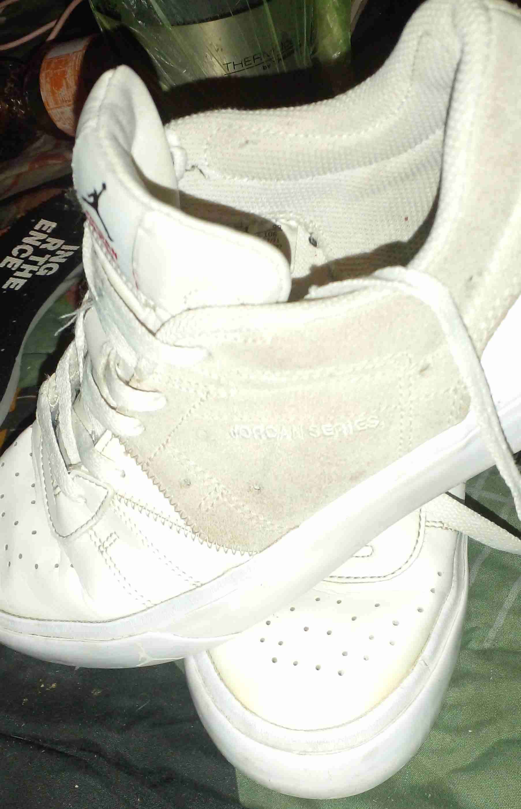 Zapatillas blancas Jordan Series - miniatura 2