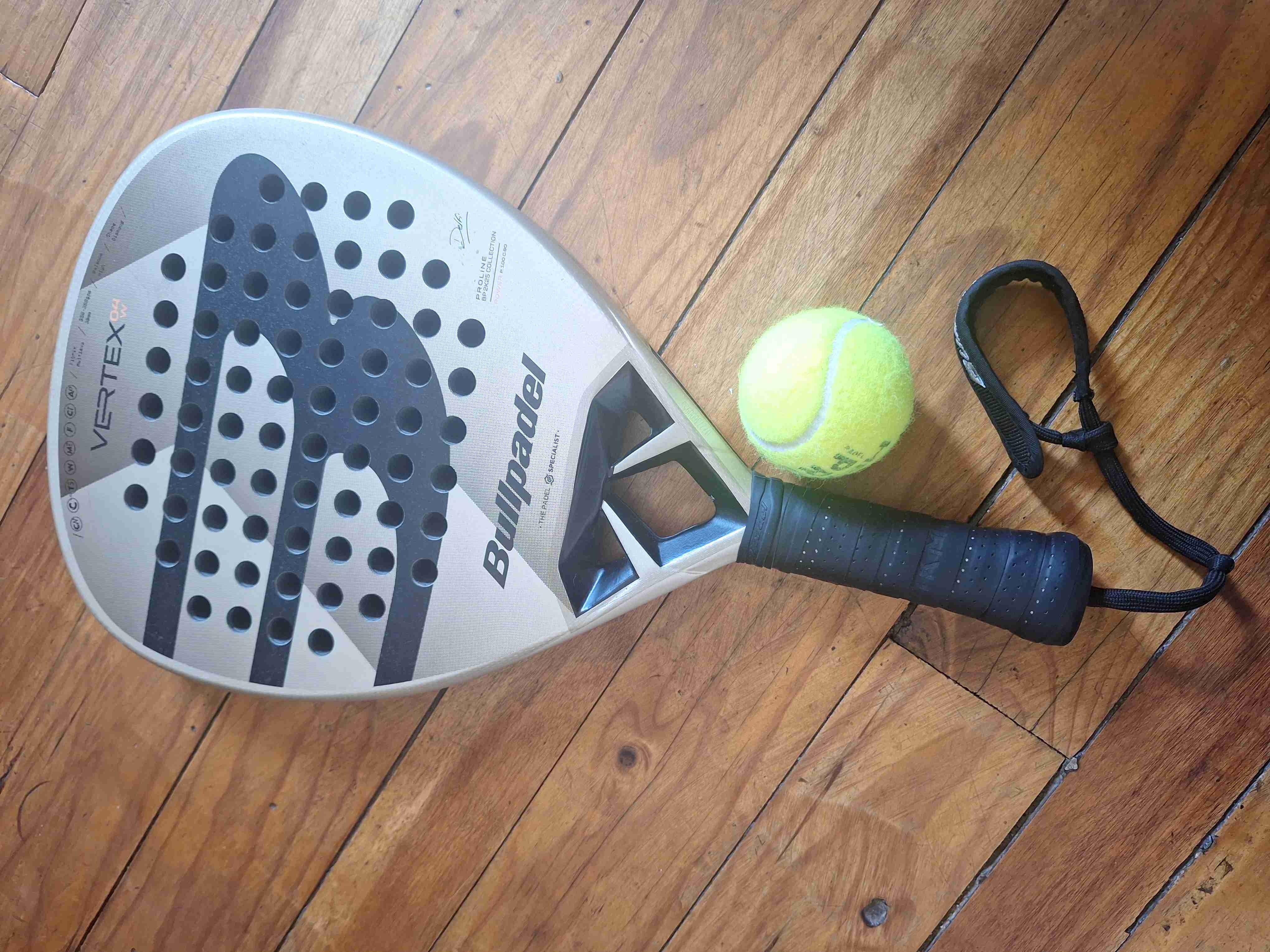 Pala de pádel Bullpadel Vertex - miniatura 1