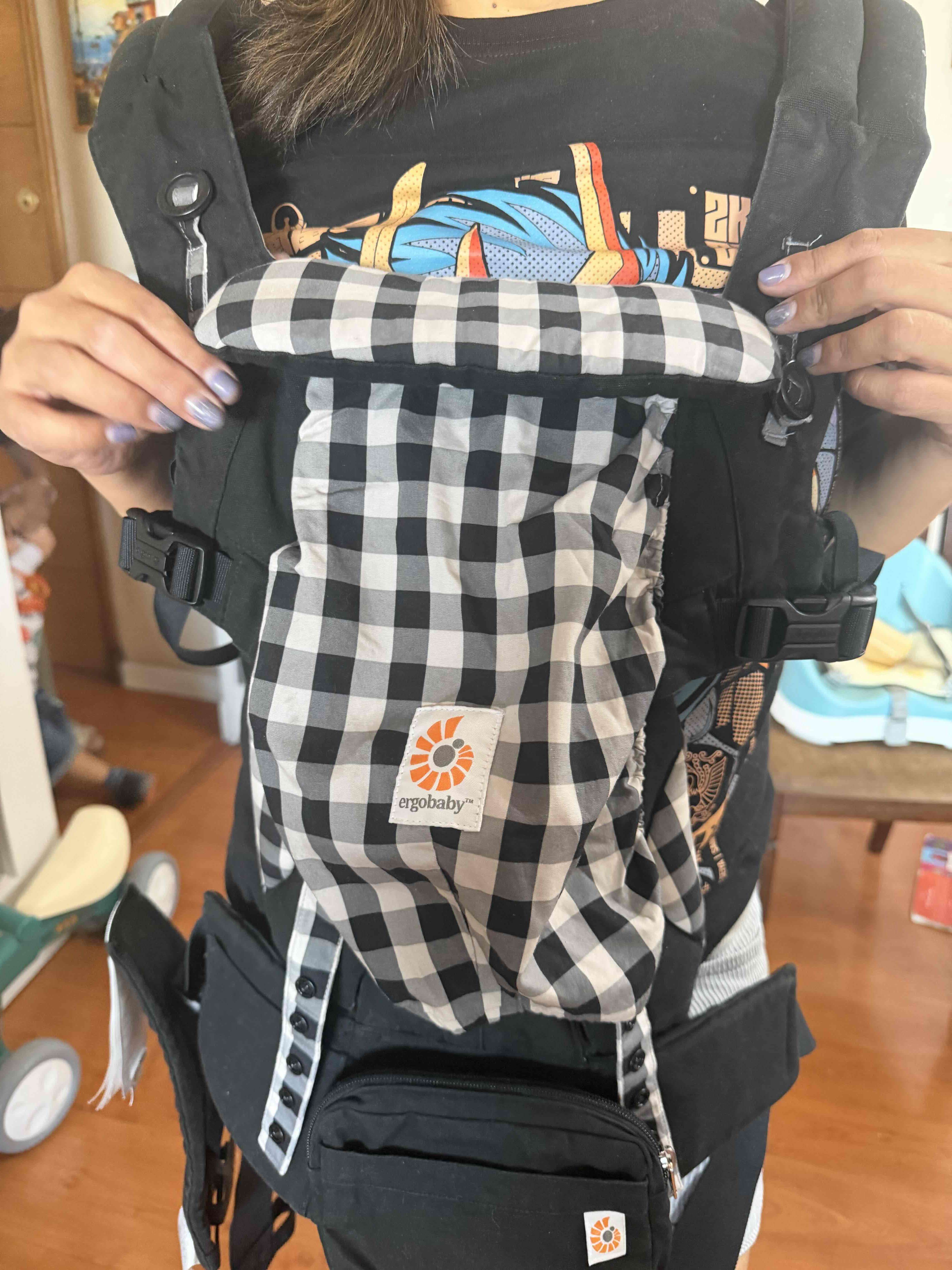 Portabebés ergonómico negro ergobaby - miniatura 4