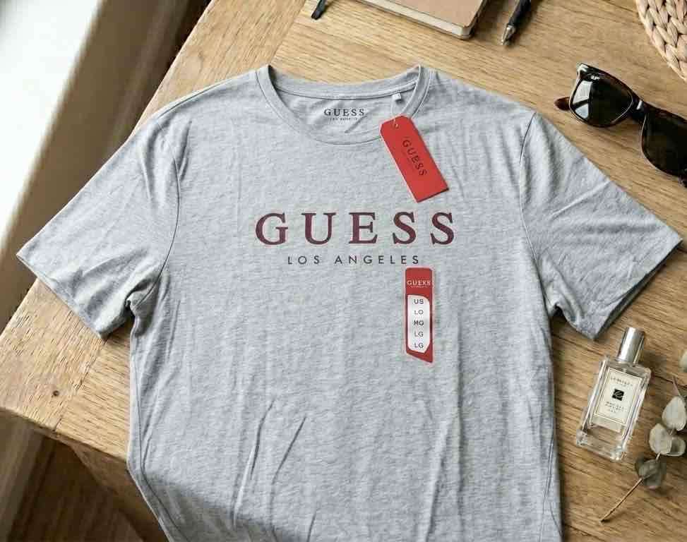 Polera gris Guess Los Angeles - miniatura 1