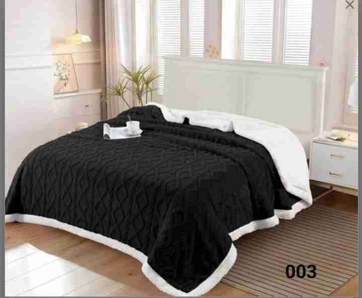 Cubrecama burdeos con borde blanco - miniatura 2