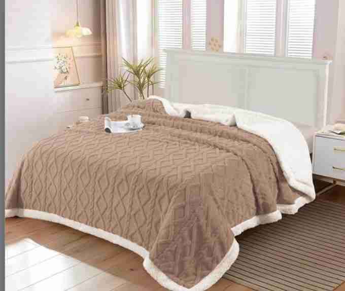 Cubrecama burdeos con borde blanco - miniatura 6