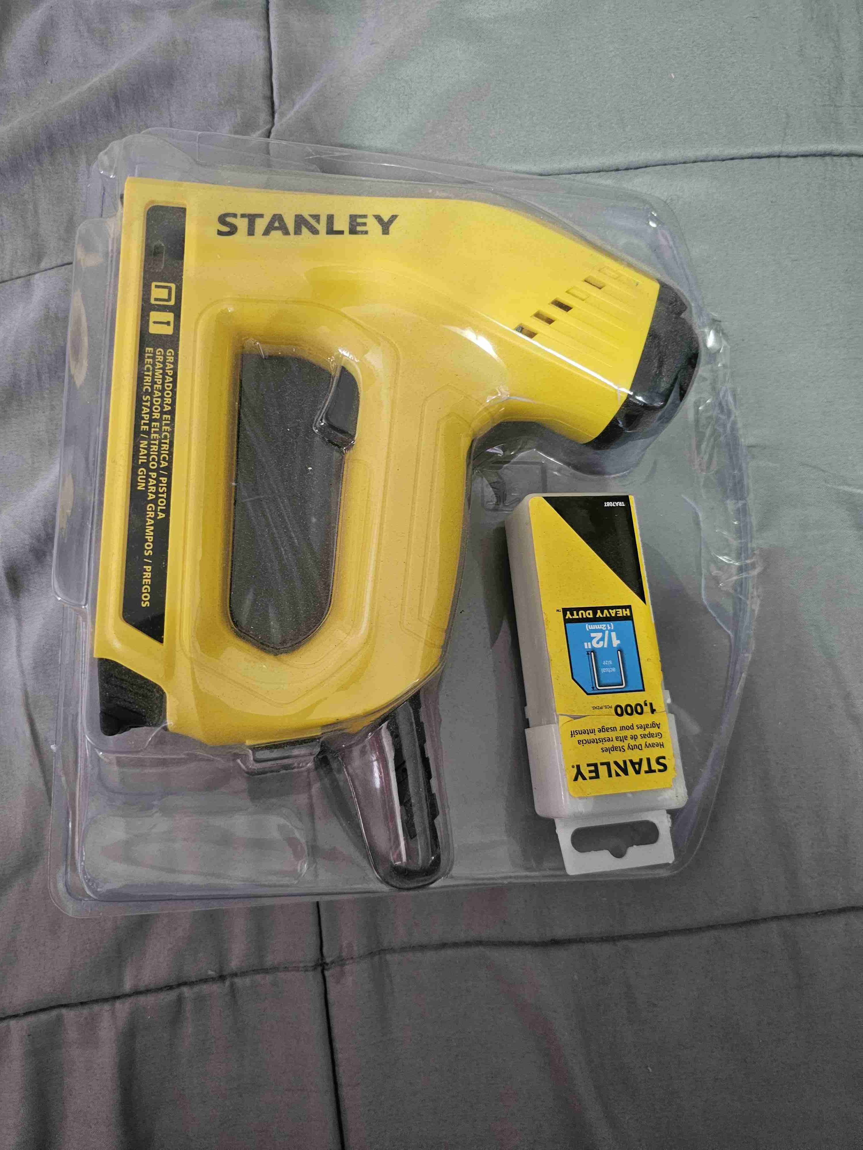 Grapadora eléctrica Stanley amarilla - miniatura 2