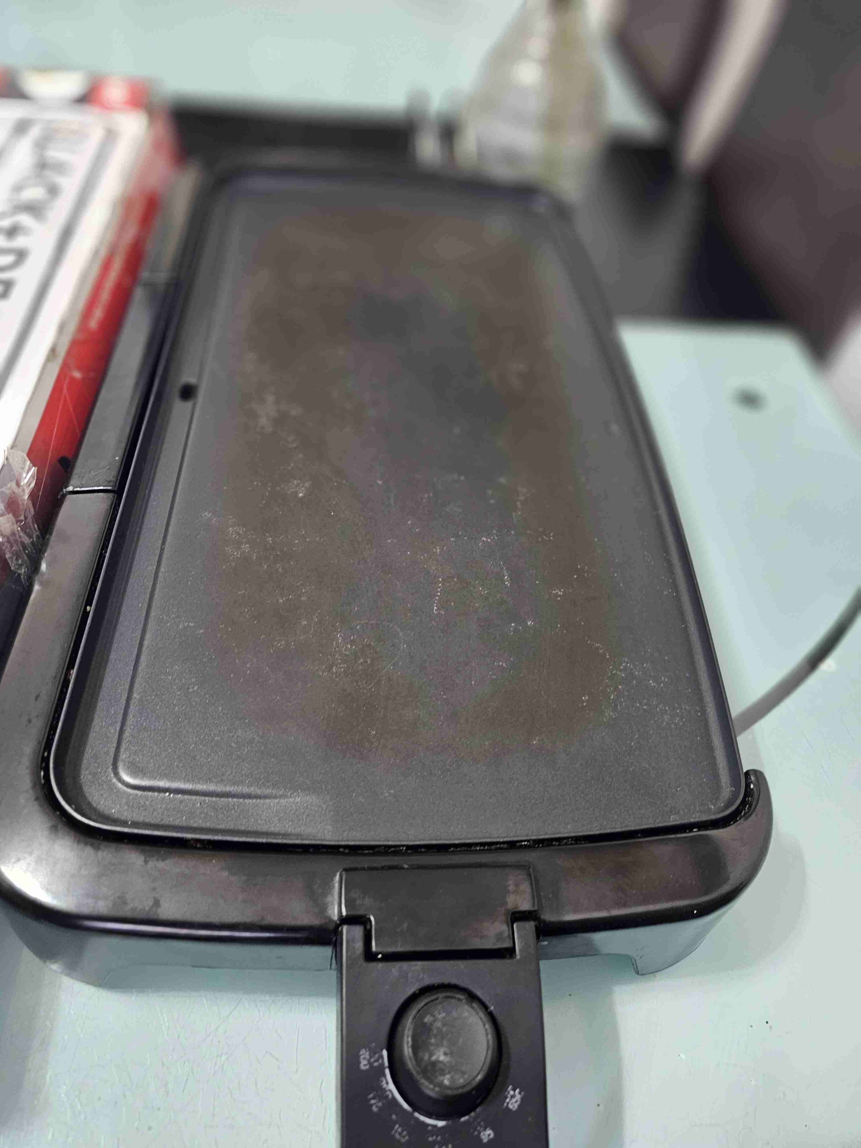 Parrilla eléctrica Black+Decker antiadherente - miniatura 2