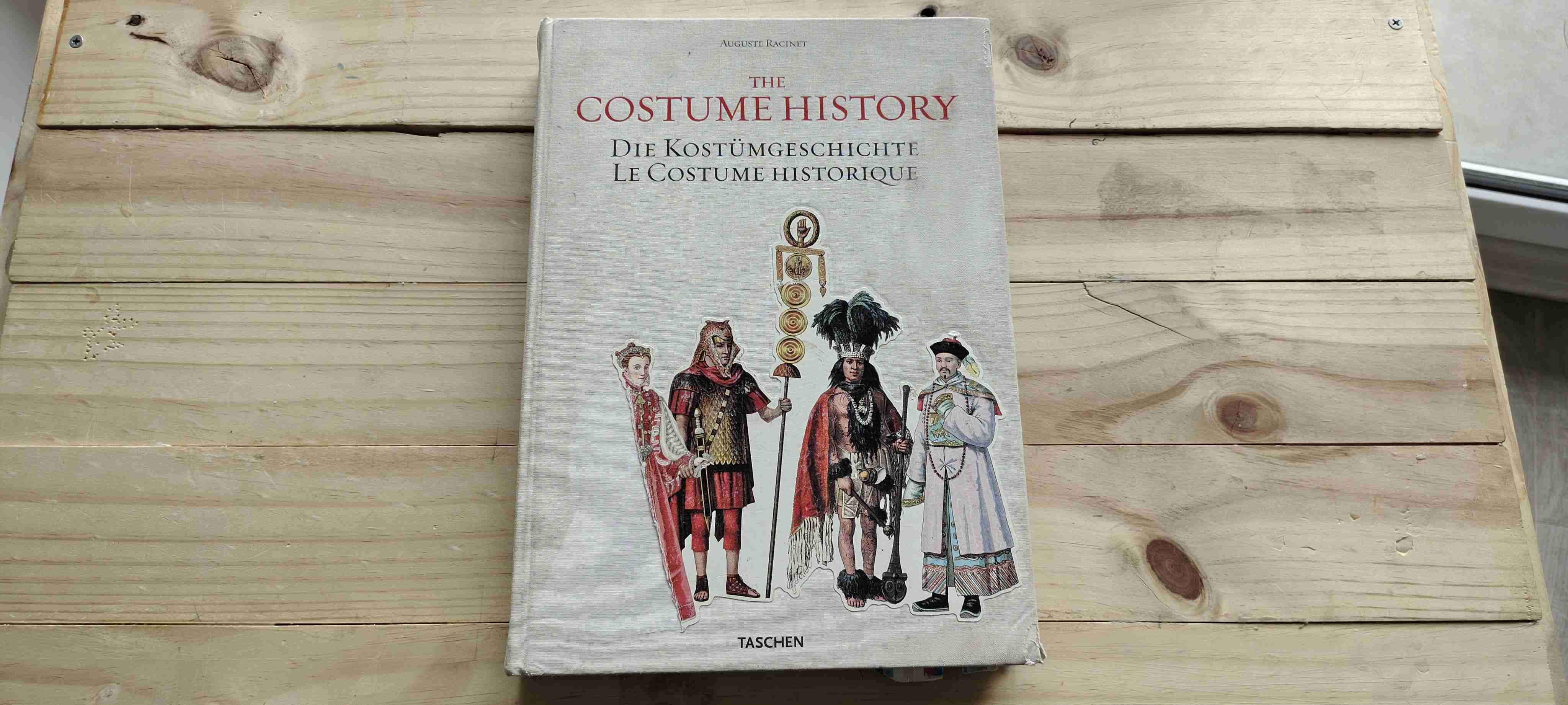 Historia del Vestuario - Libro de Vestuario - miniatura 1