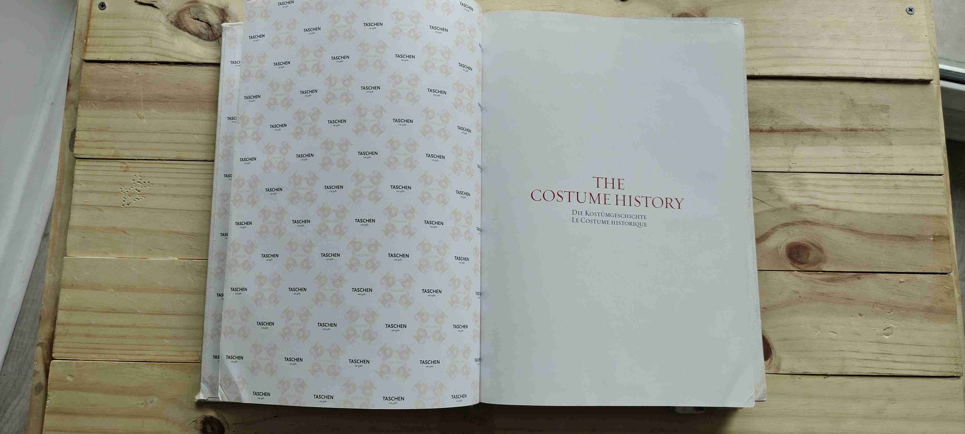 Historia del Vestuario - Libro de Vestuario - miniatura 2