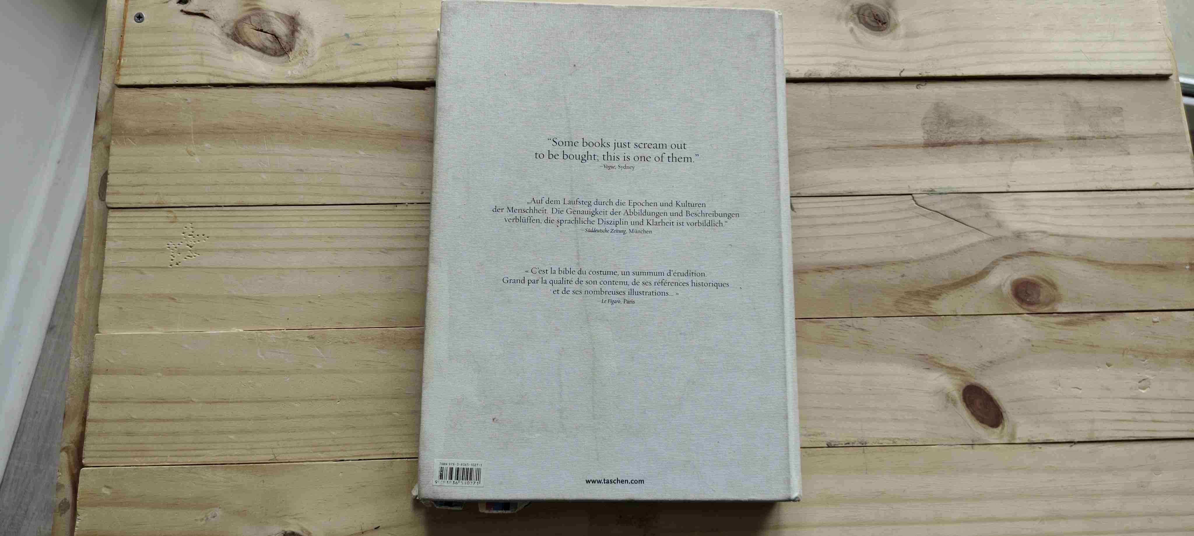 Historia del Vestuario - Libro de Vestuario - miniatura 6