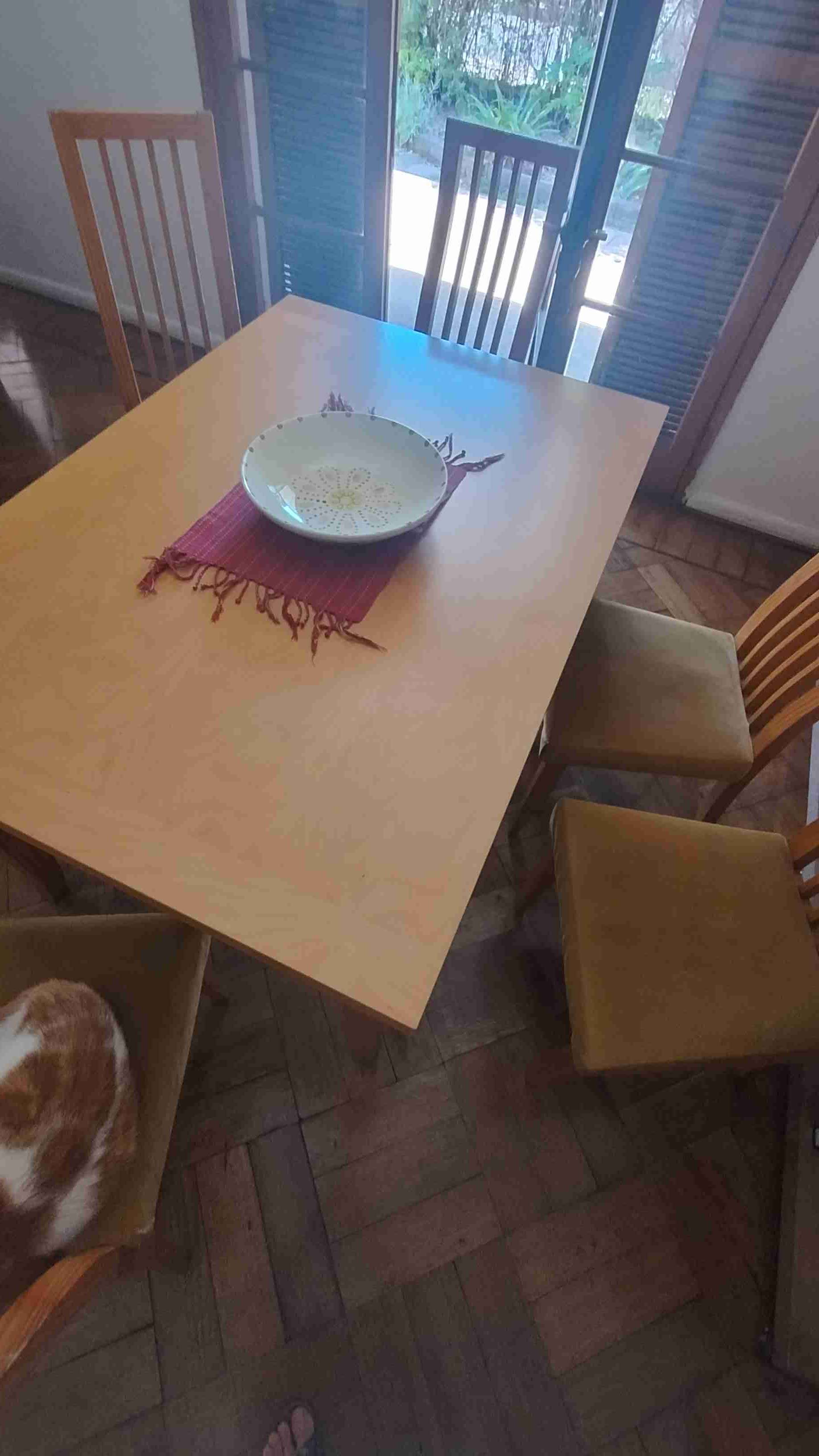 Mesa comedor de madera con 6 sillas - miniatura 6