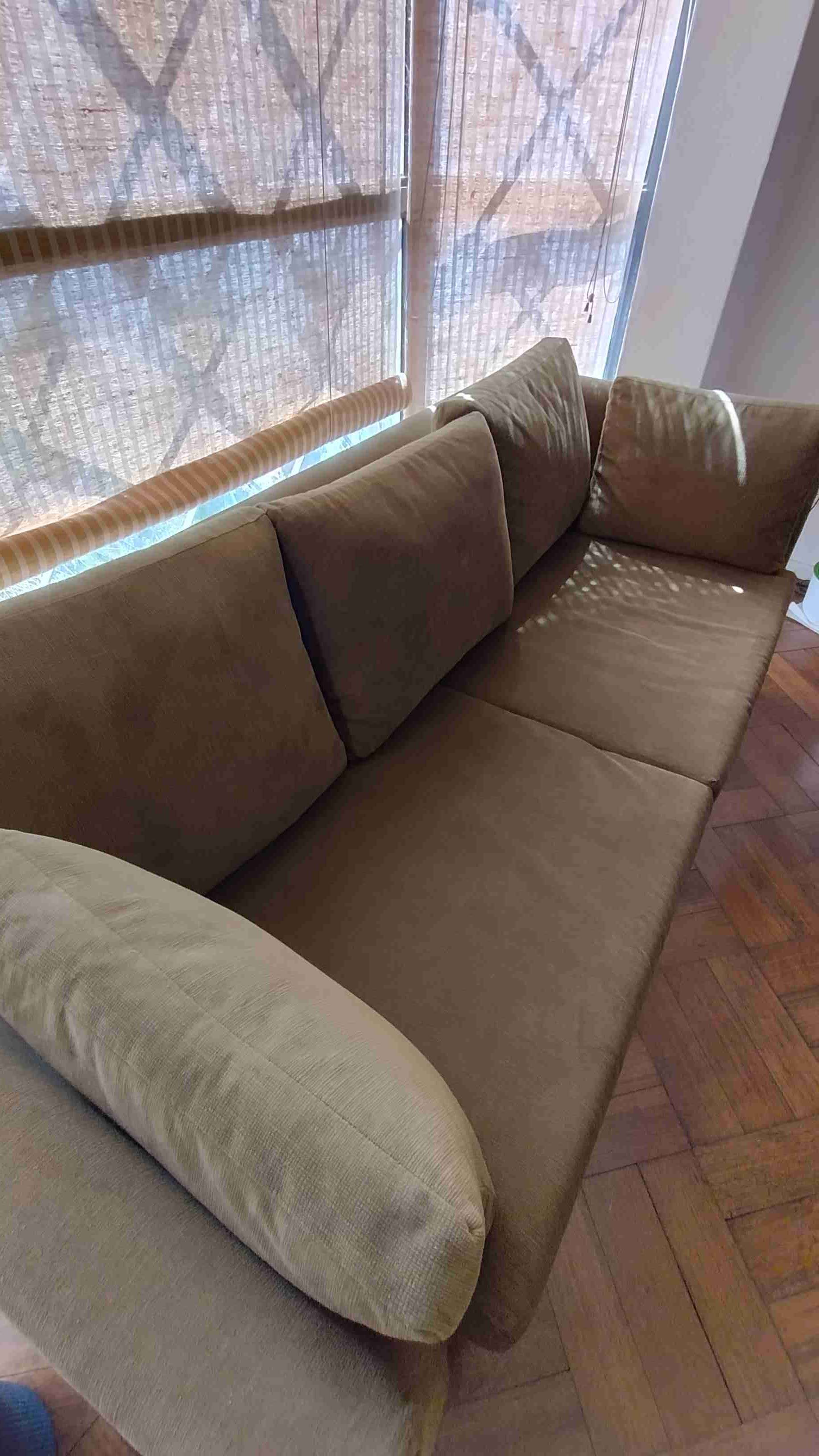 Juego de sofá y 2 puf grandes color verde musgo - miniatura 6