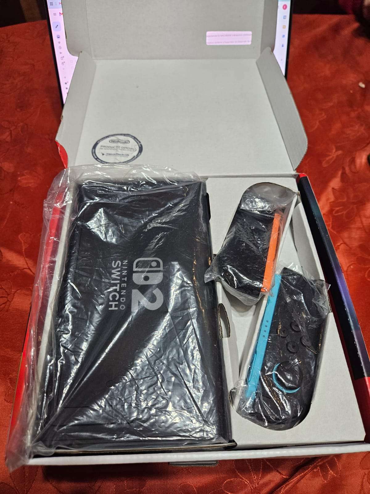 Consola Nintendo Switch con juego y accesorio - miniatura 2