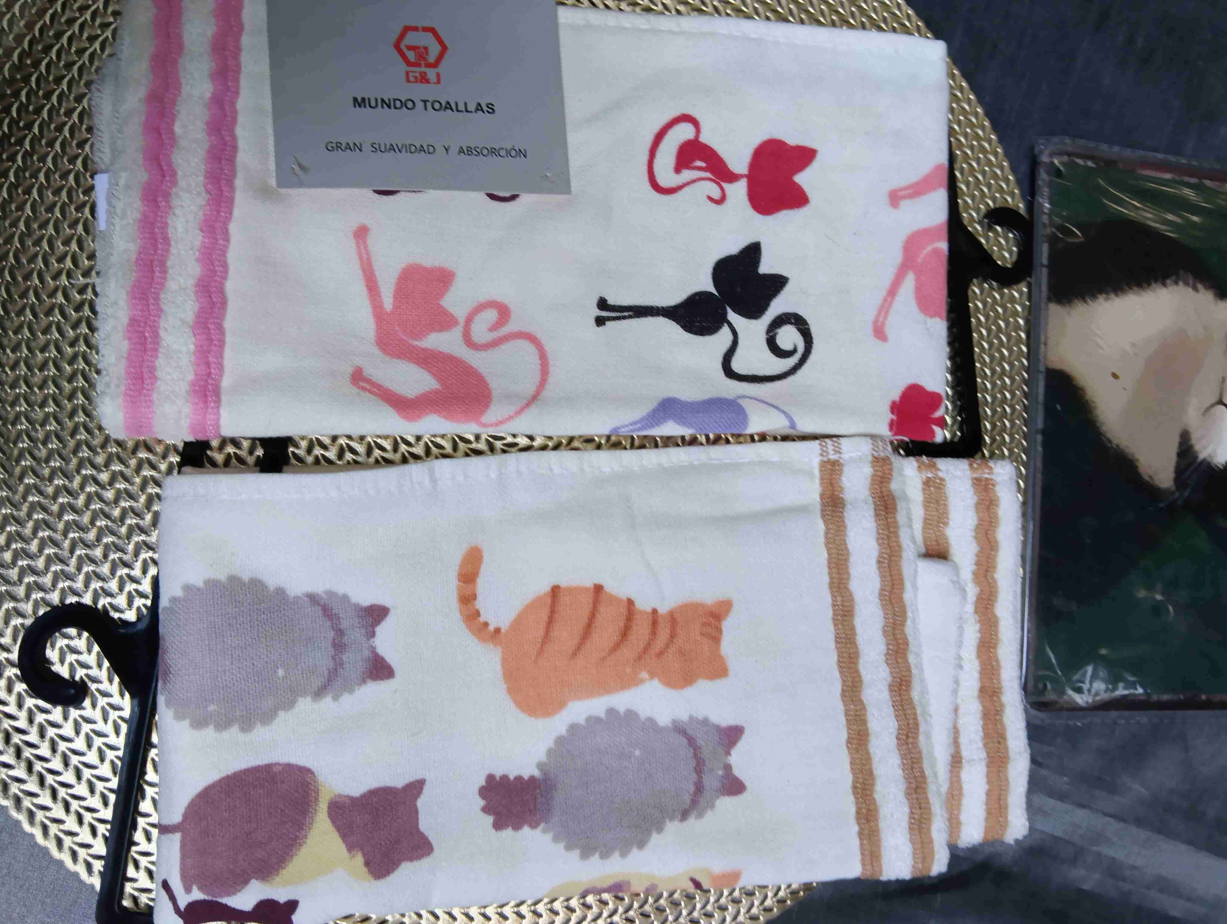 Toallas con estampado de gatos - miniatura 2