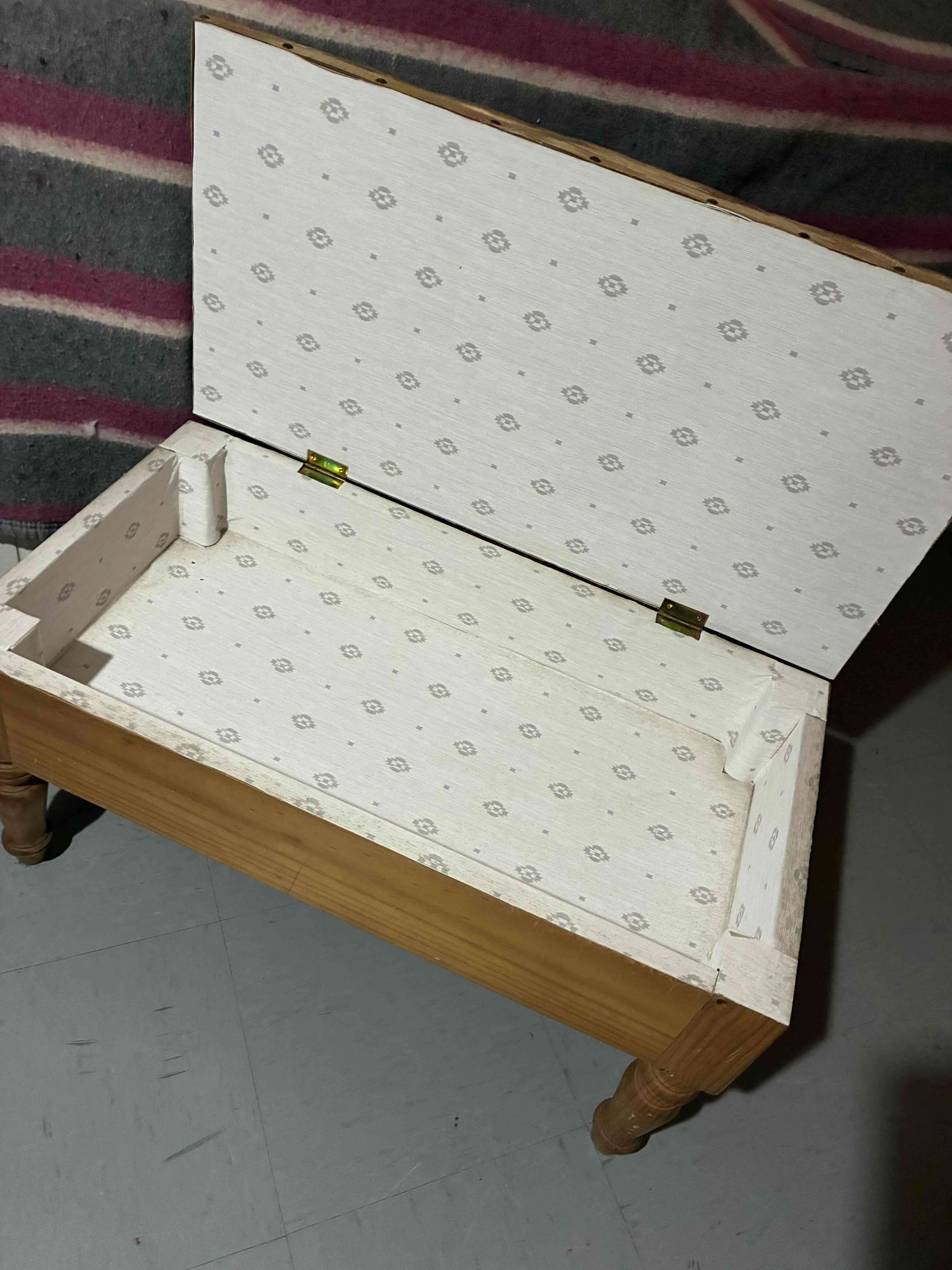 Banqueta tapizada multicolor - miniatura 2