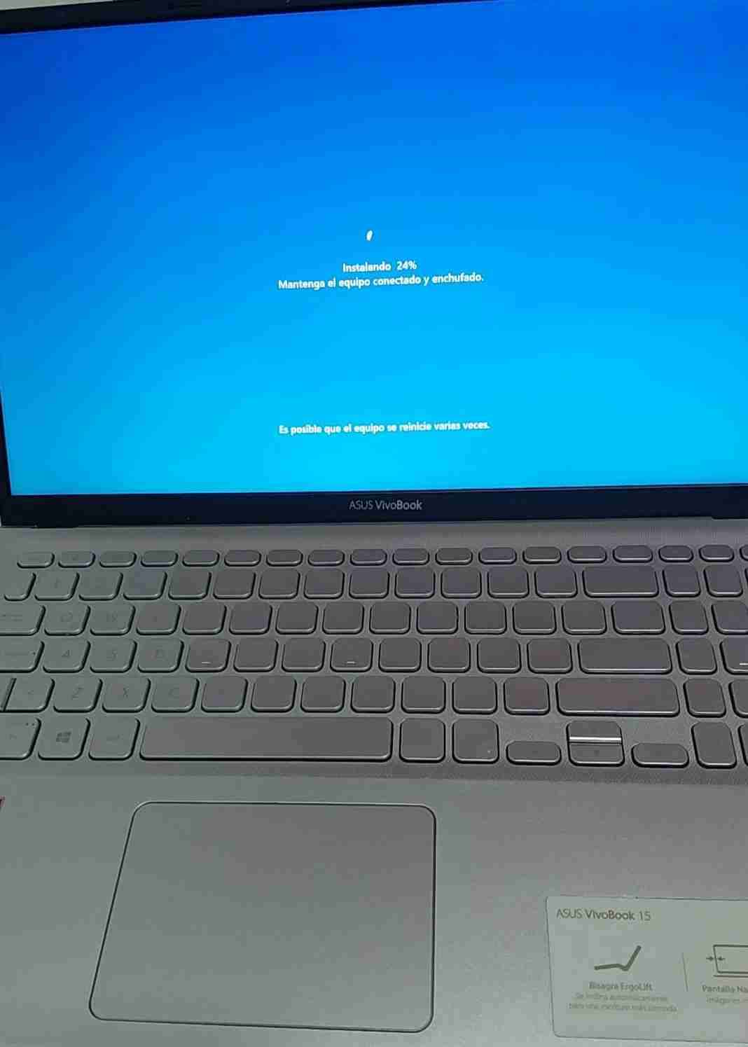 Laptop ASUS VivoBook - miniatura 2