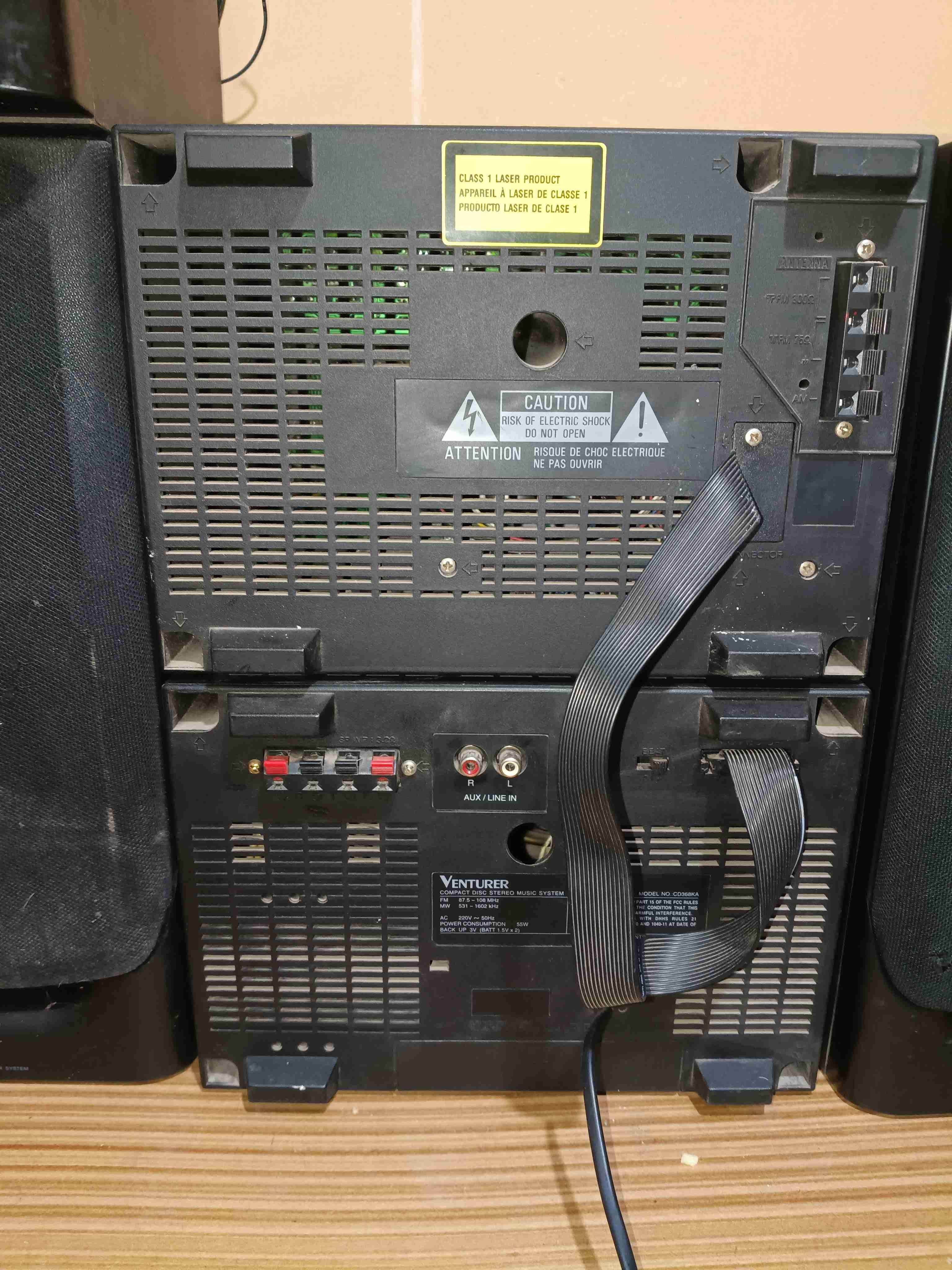 Equipo de sonido Venturer con subwoofer - miniatura 3