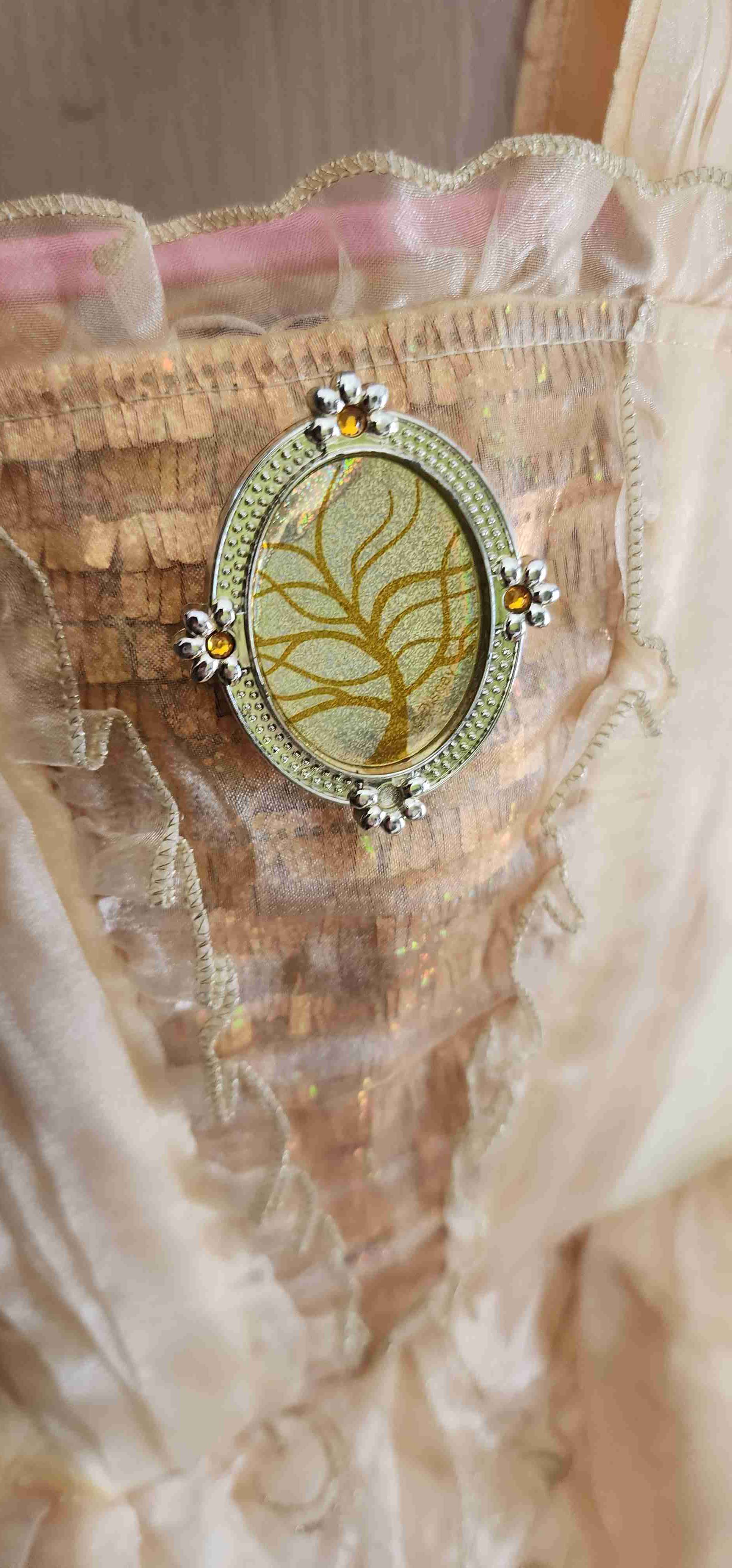 Vestido infantil de princesa dorado - miniatura 2