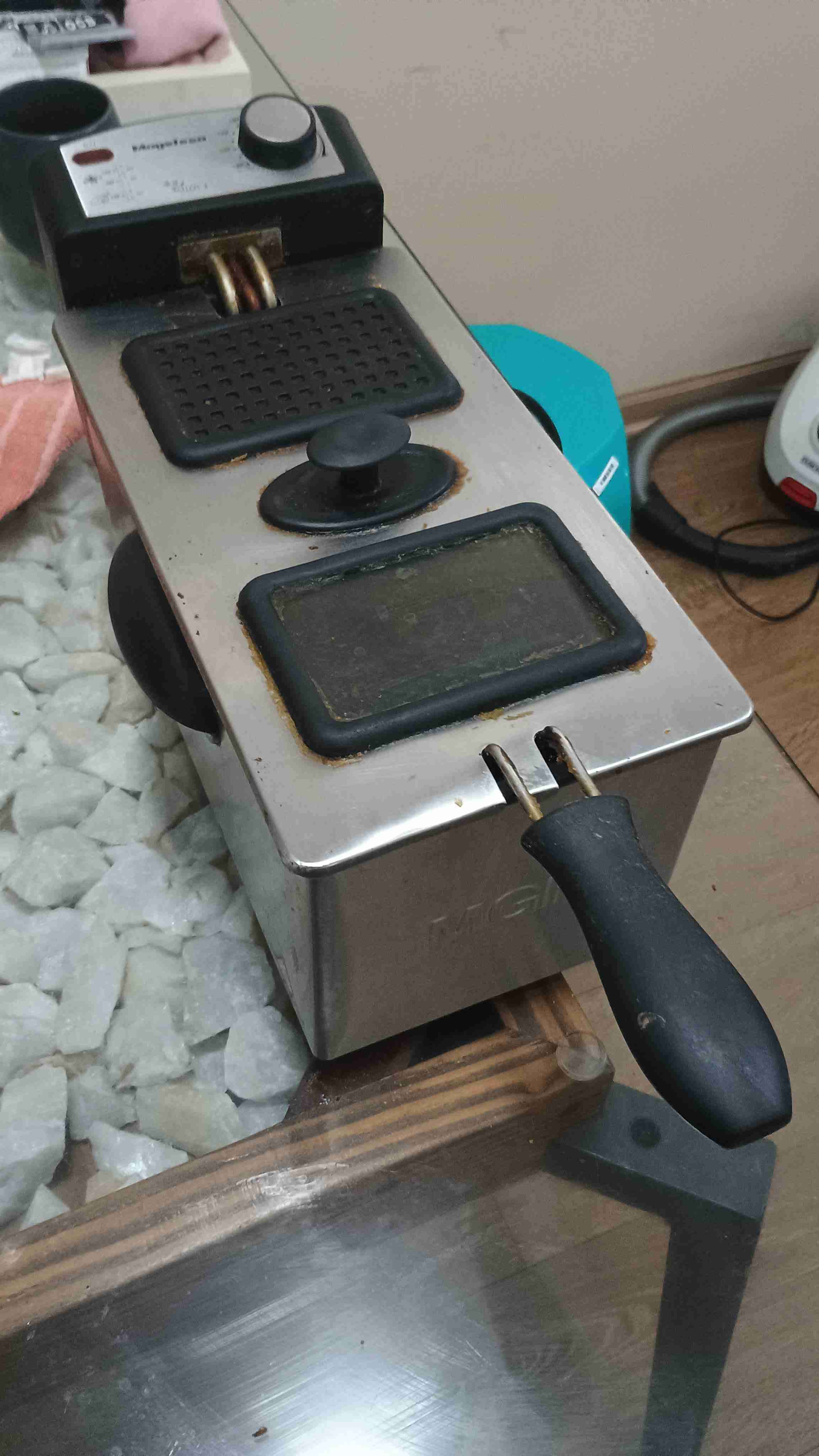 Freidora eléctrica Magefesa 3lts - miniatura 1