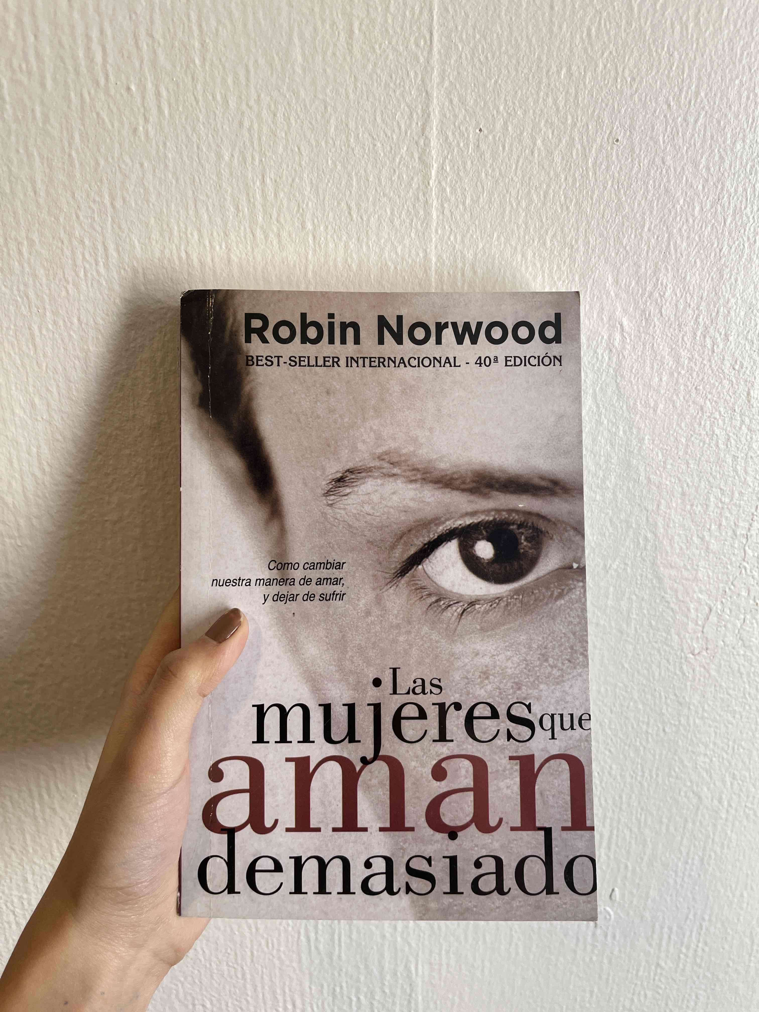 Libro 'Las mujeres que aman demasiado' - miniatura 1