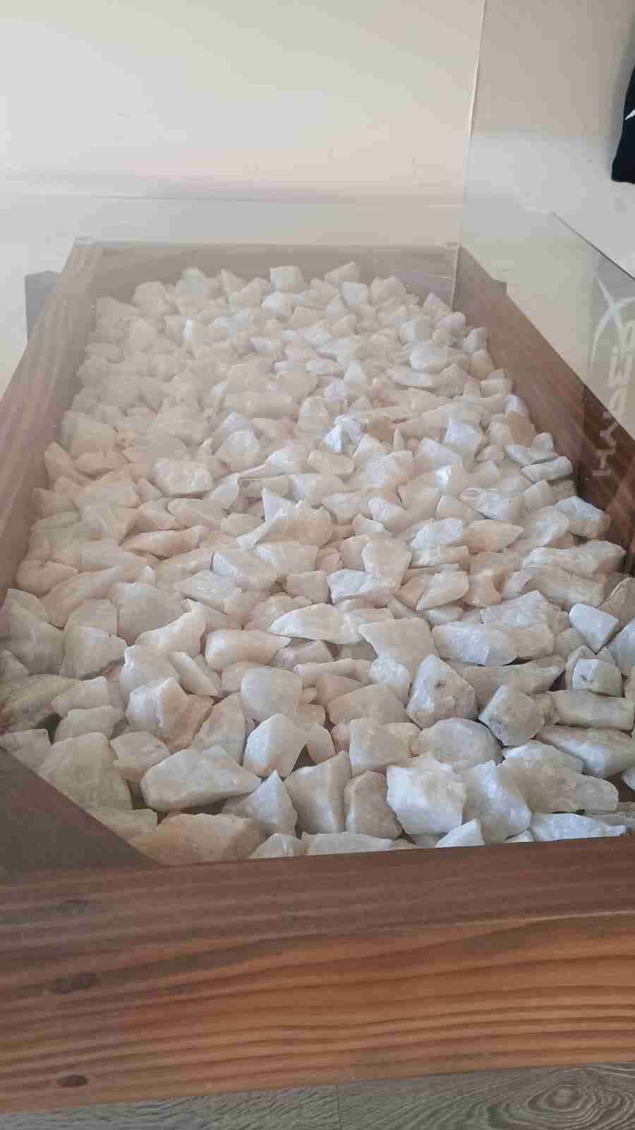 Mesa de centro con vidrio y cuarzo - miniatura 2