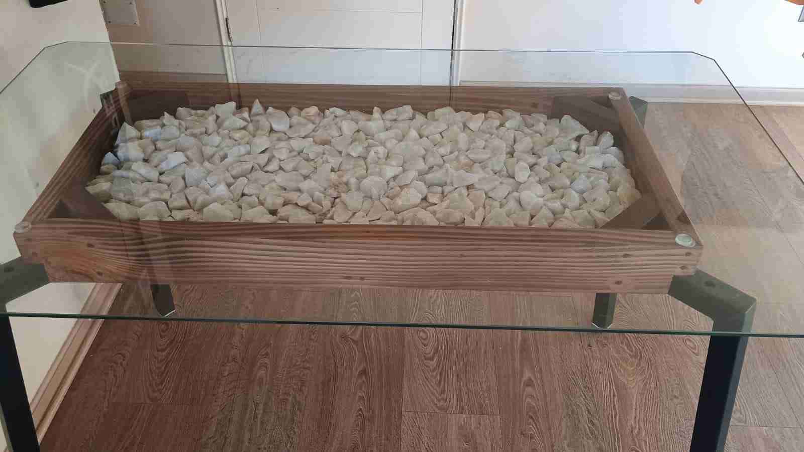 Mesa de centro con vidrio y cuarzo - miniatura 3