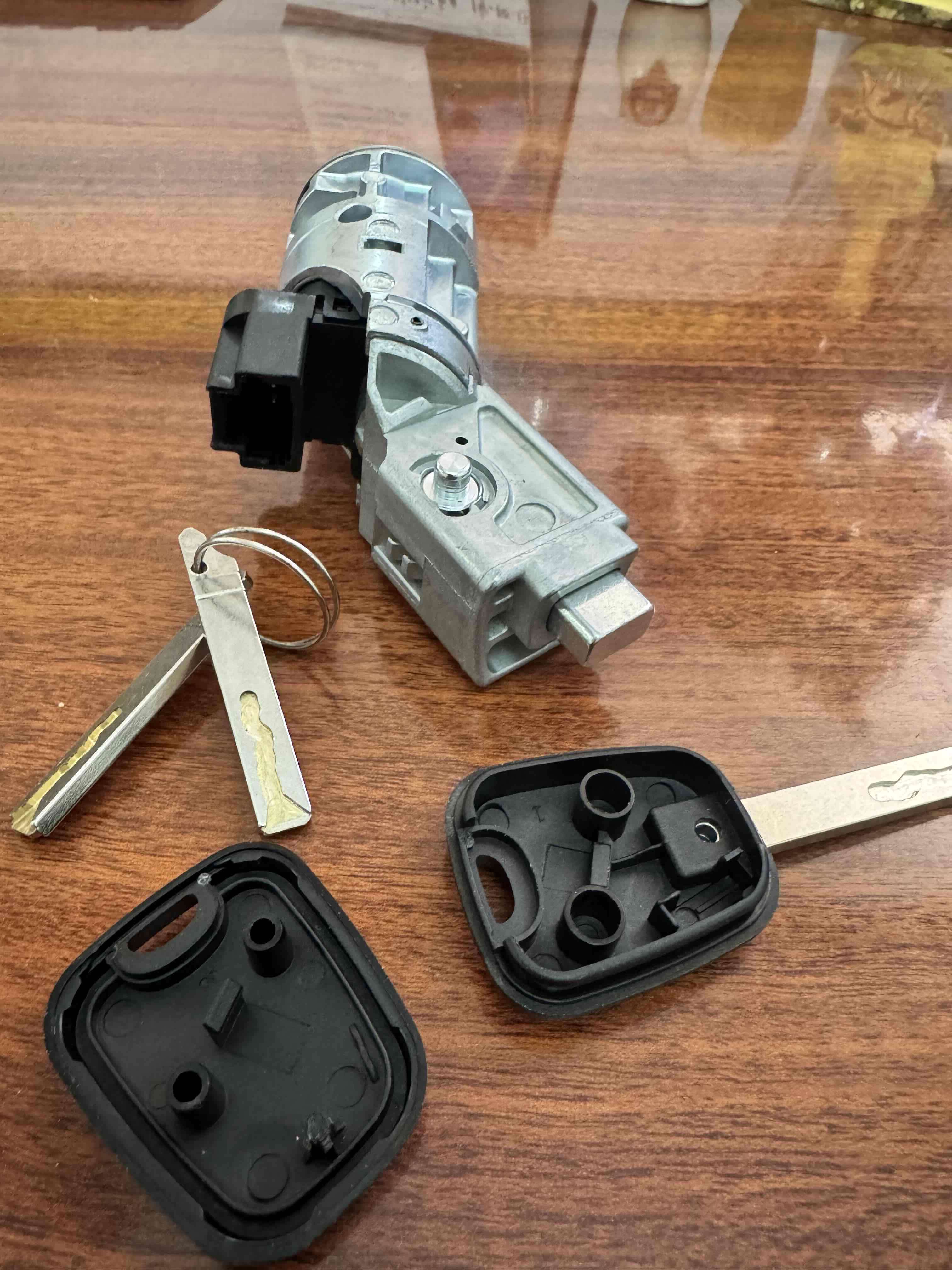 Chapa de contacto Peugeot partner 2012-2018 - miniatura 3