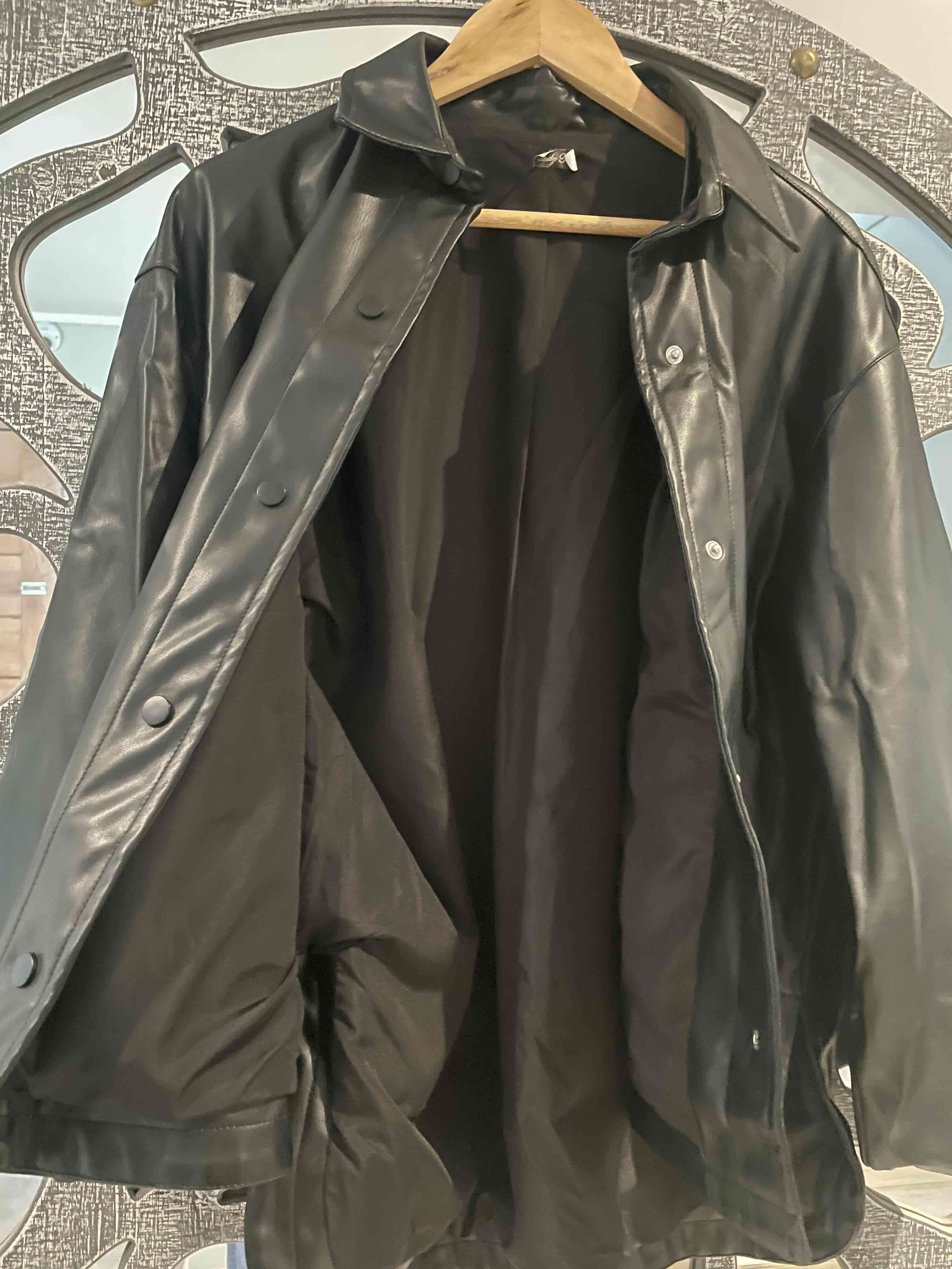 Chaqueta/sobrecamisa bomber negra de ecocuero - miniatura 2