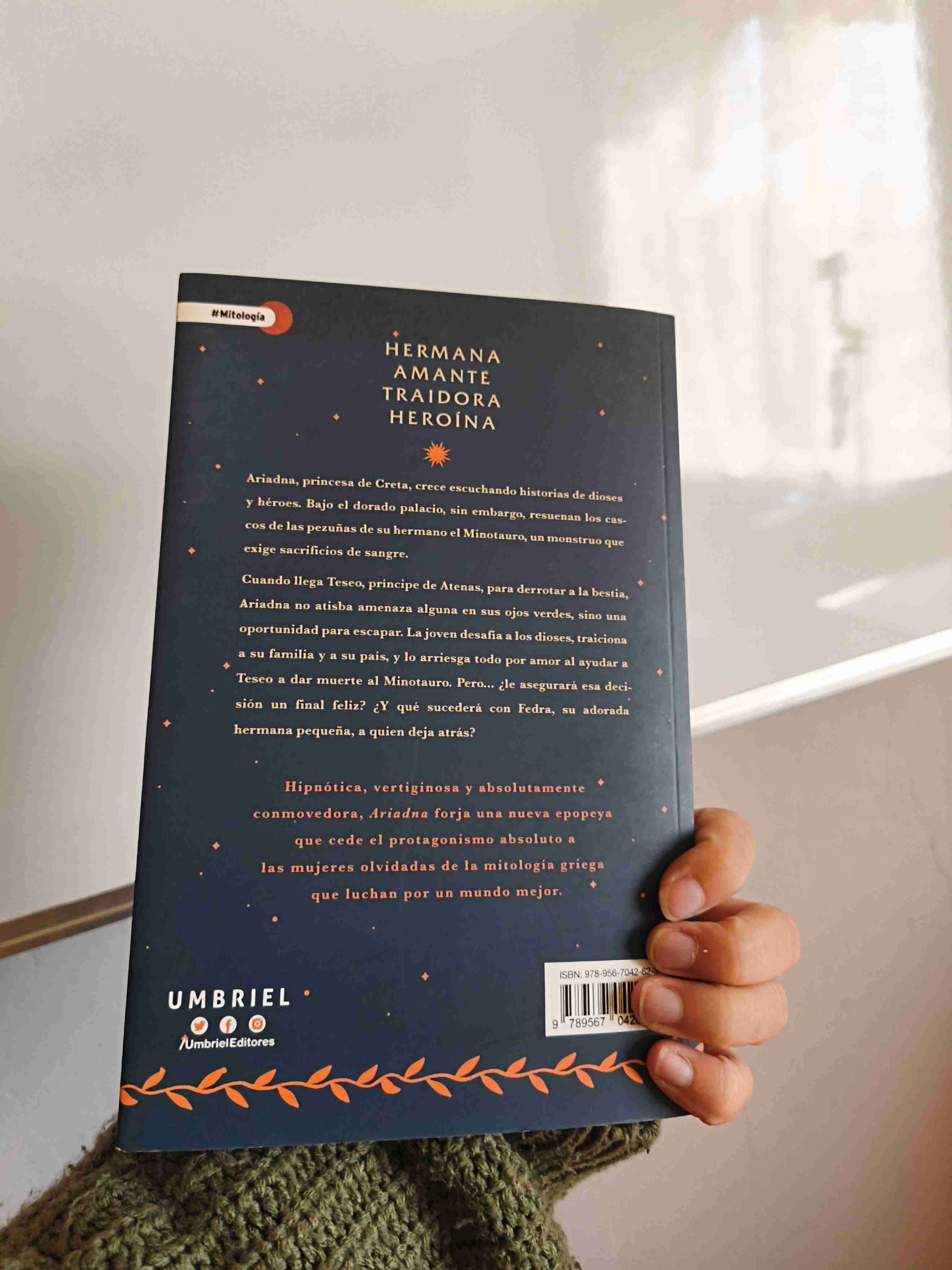 Libro 'Ariadna' por Jennifer Saint - miniatura 4