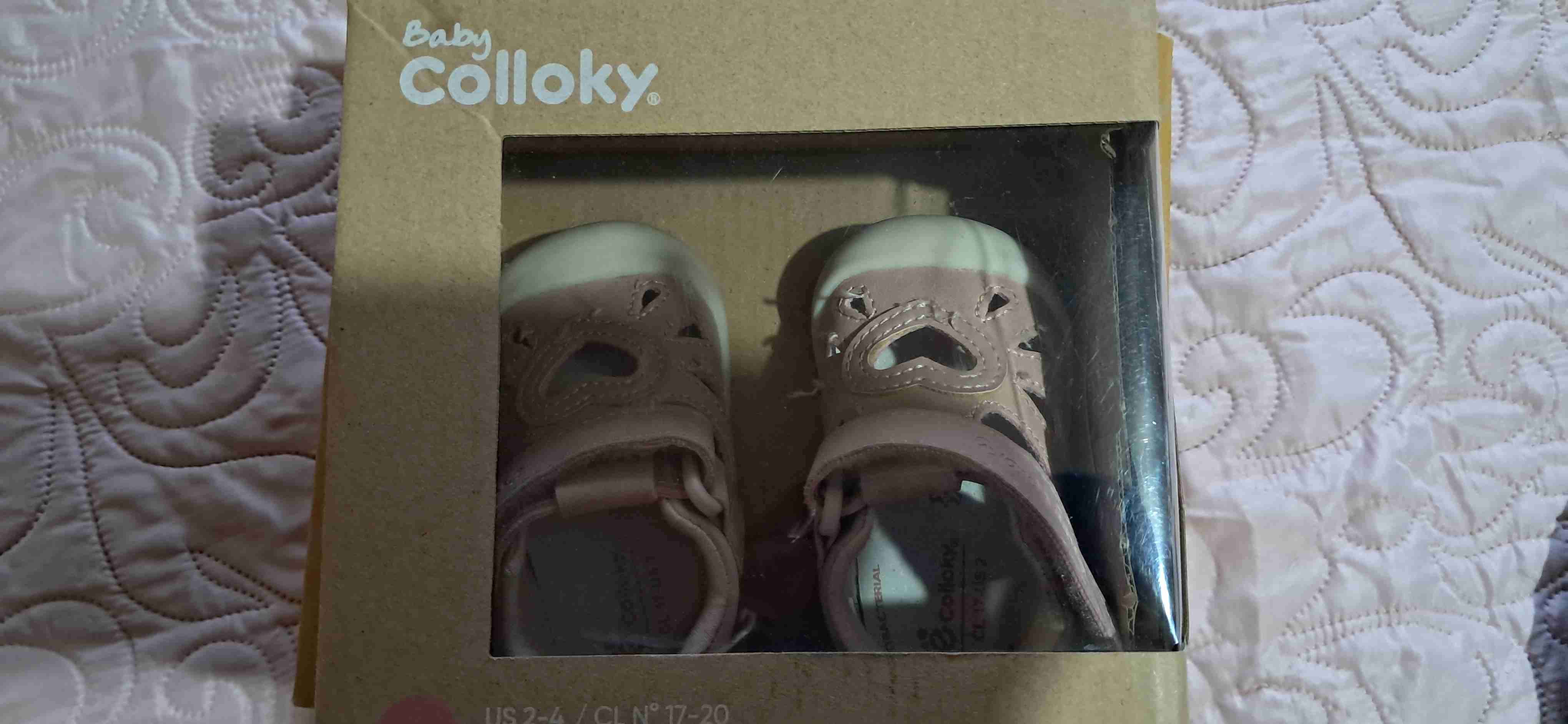 Zapatos bebé rosados con corazón - miniatura 2