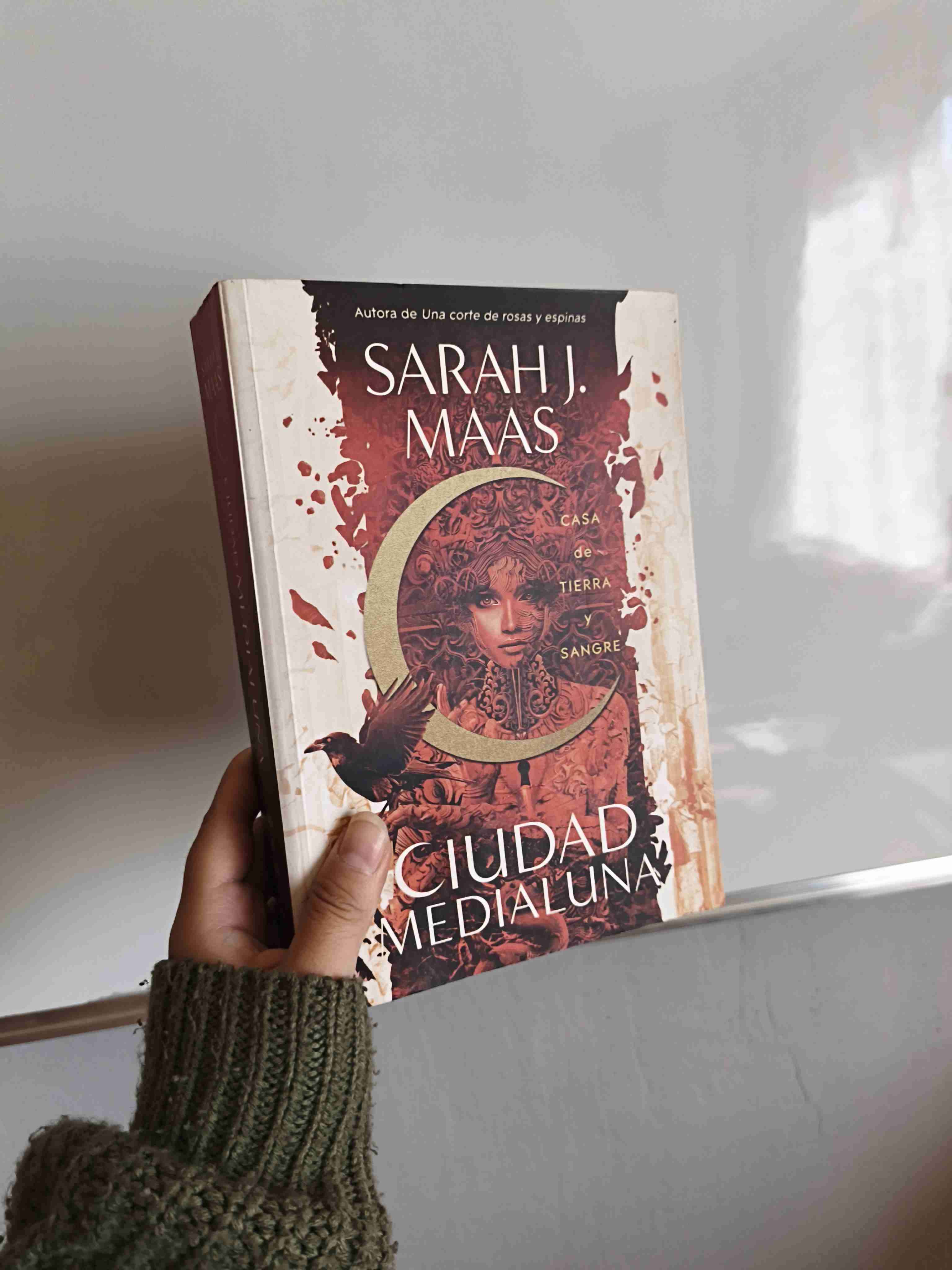 Libro 'Ciudad Medialuna' de Sarah J. Maas - miniatura 1