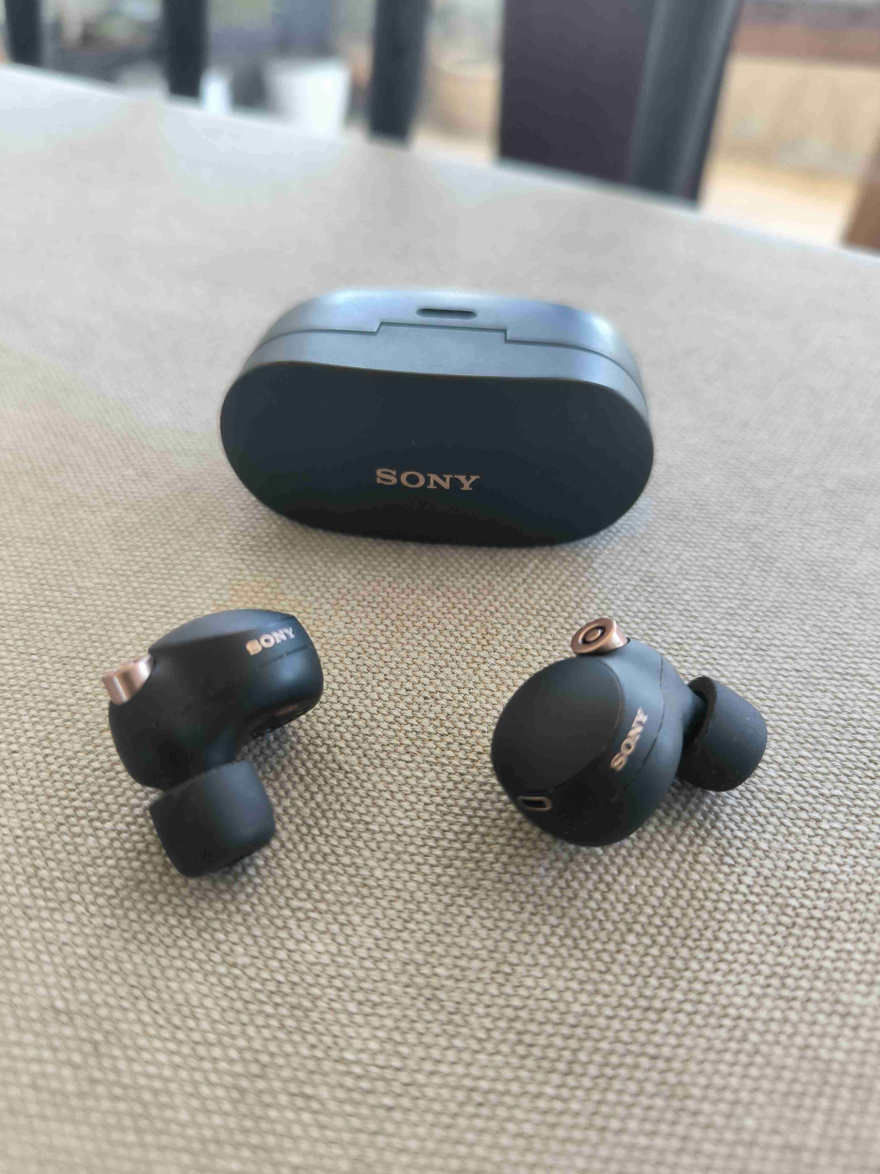Audífonos Sony WF-1000XM4 - miniatura 1