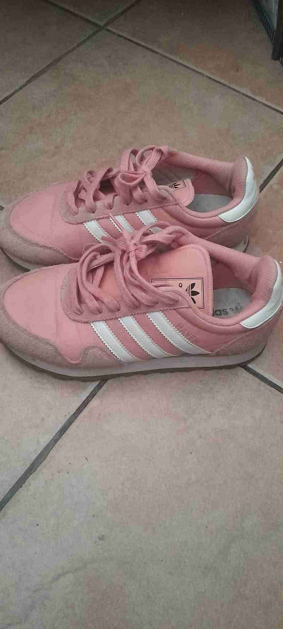 Zapatillas deportivas rosadas - miniatura 2