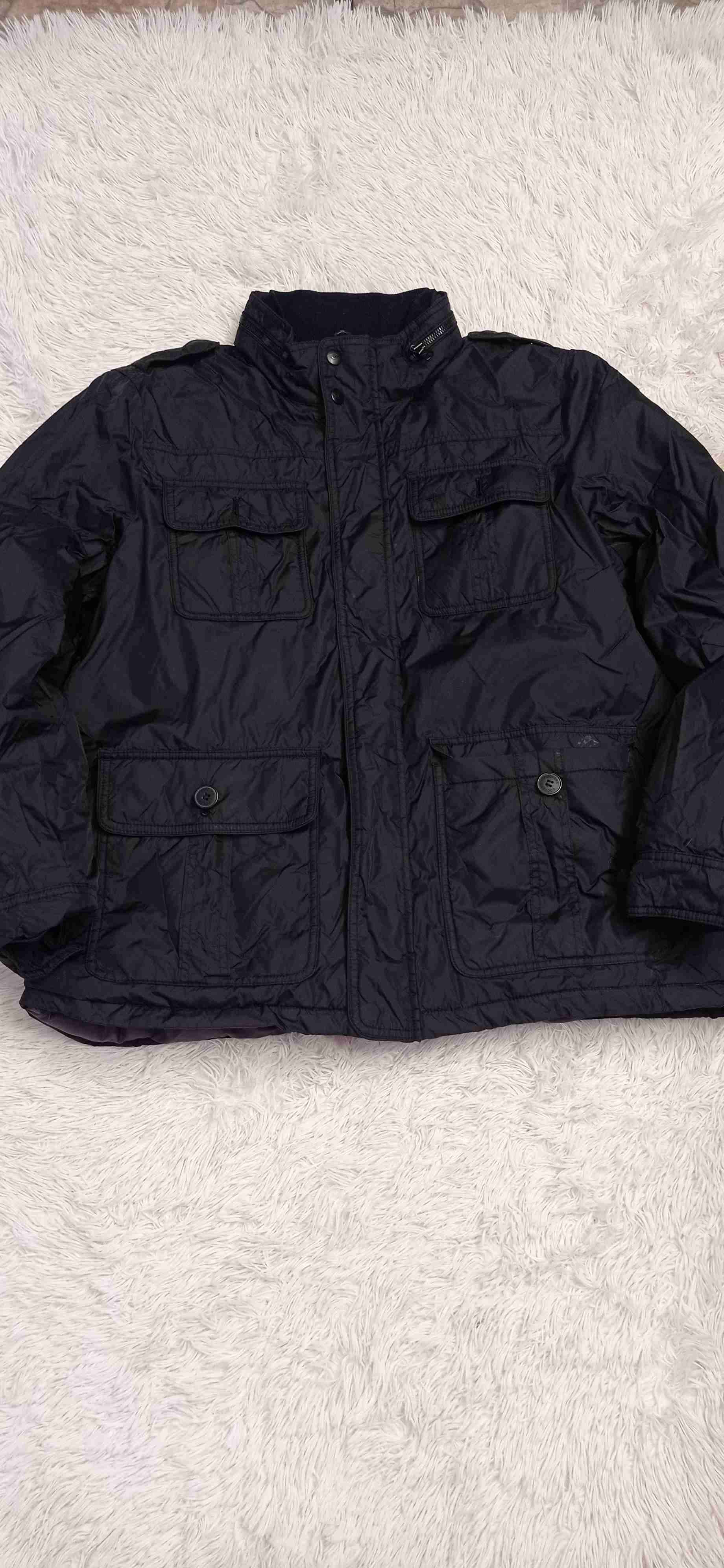 Chaqueta negra con bolsillos - miniatura 1