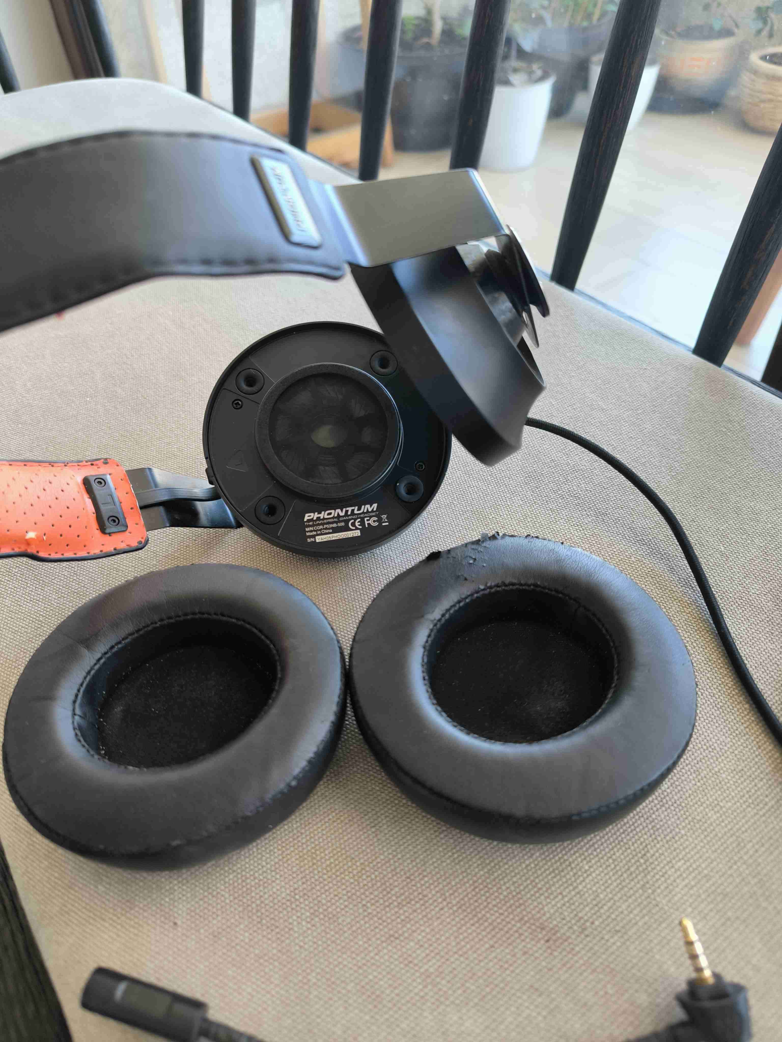 Audífonos Cougar Phontum - miniatura 2