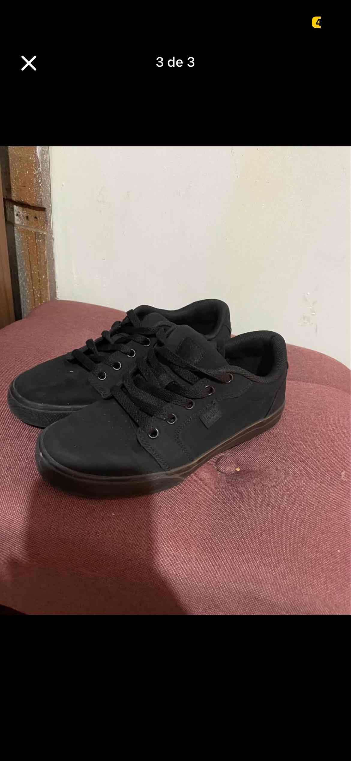 Zapatillas dc negras unisex - miniatura 3