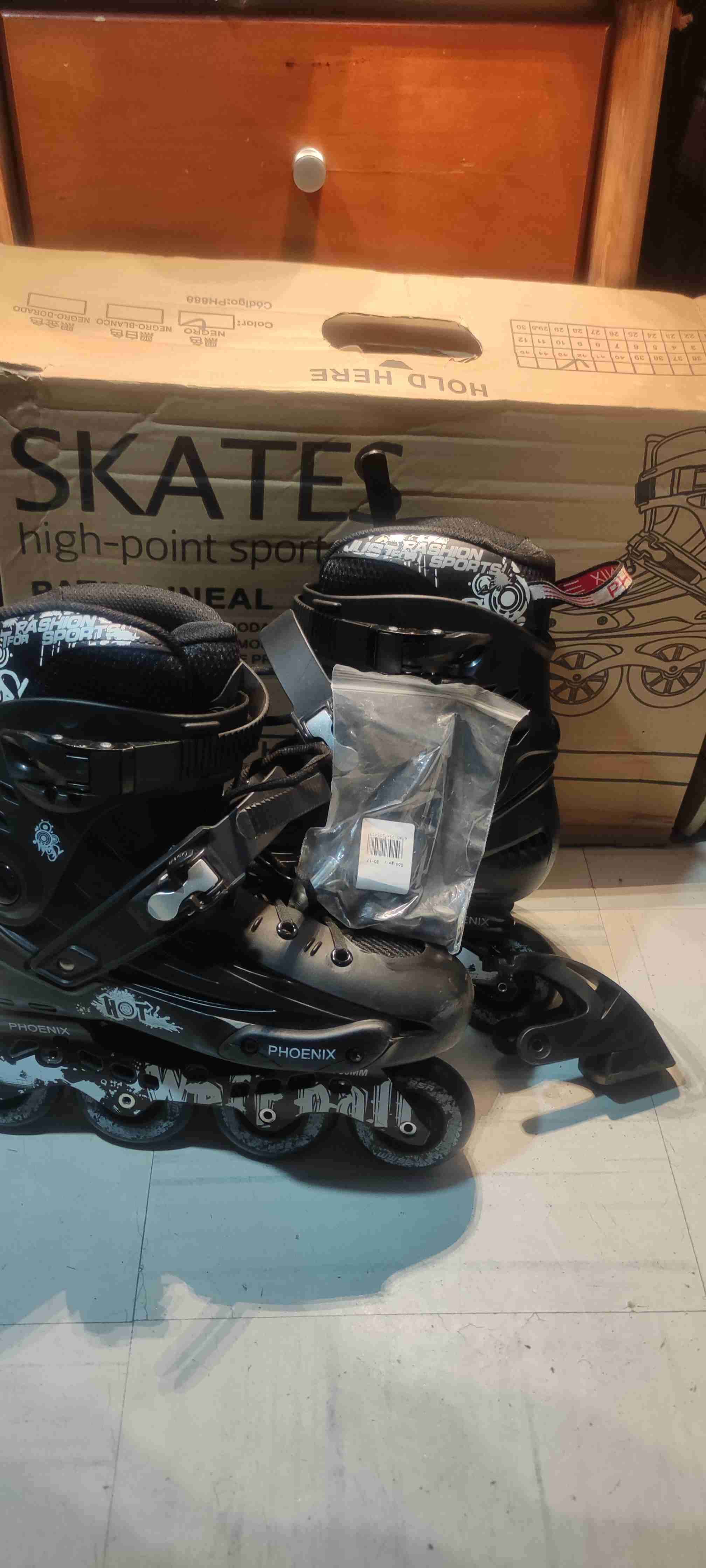 Patines en linea negros 1 solo uso - miniatura 3