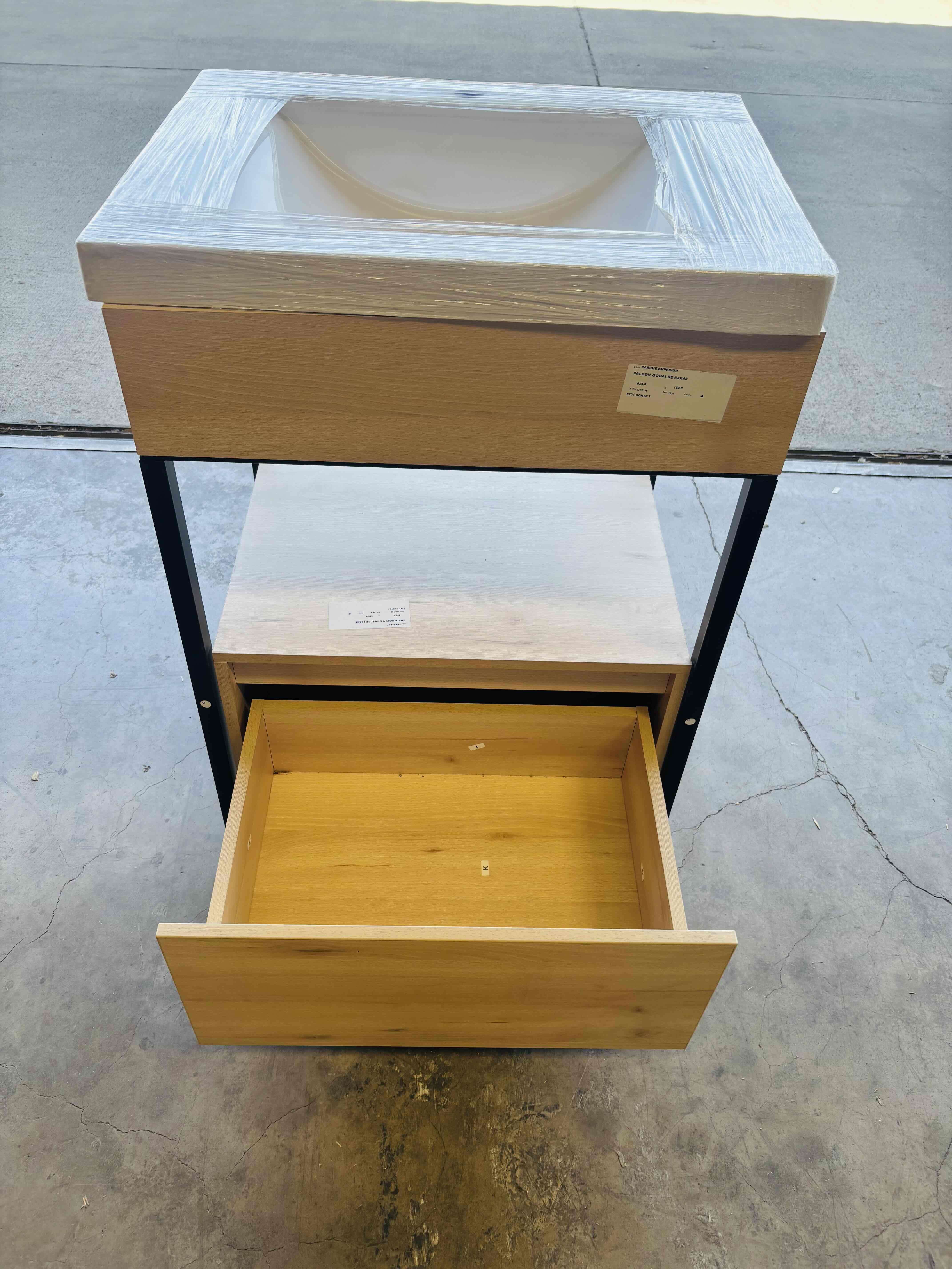 Vanitorio baño con lavamanos - miniatura 2