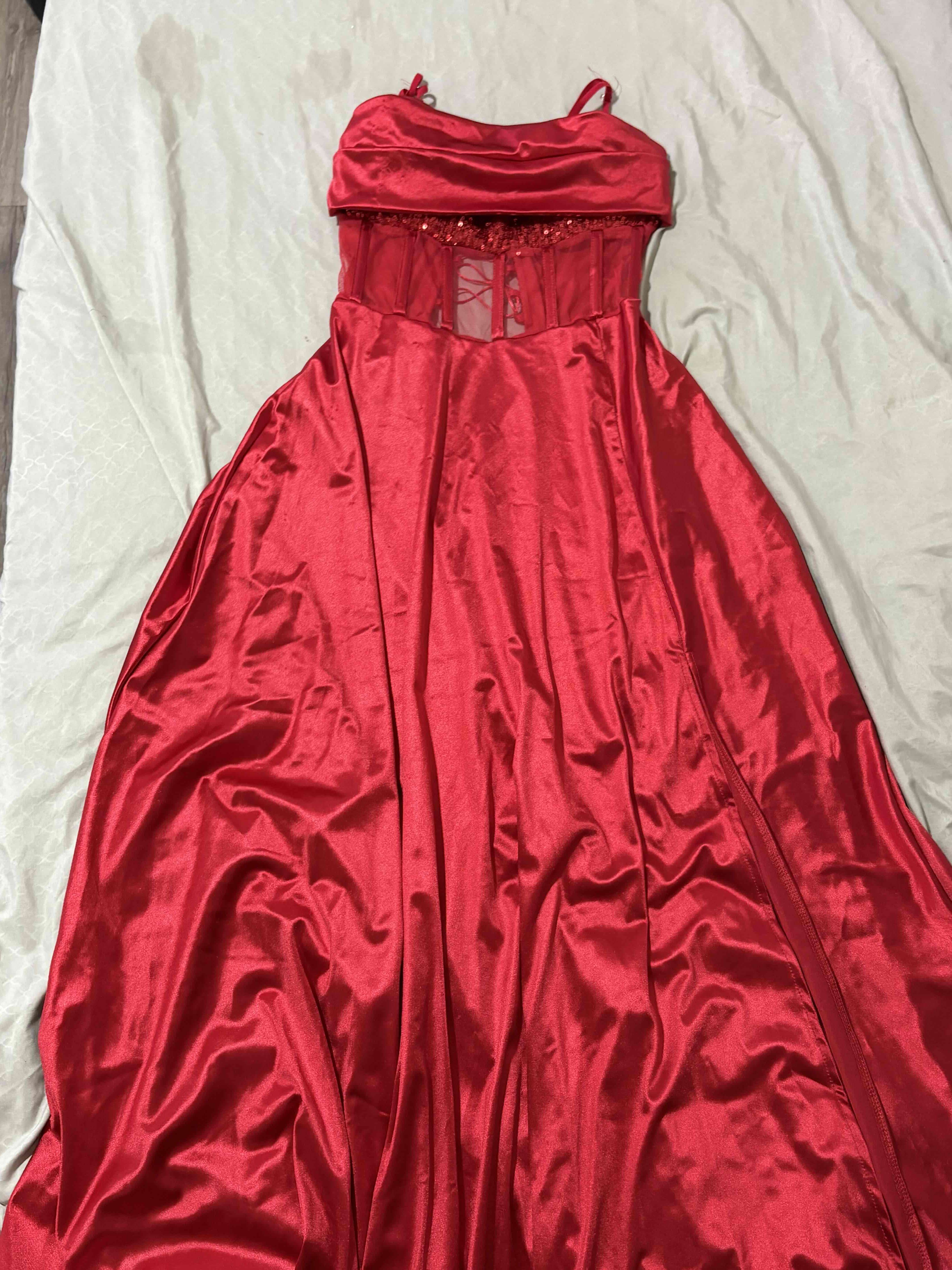 Vestido largo rojo elegante