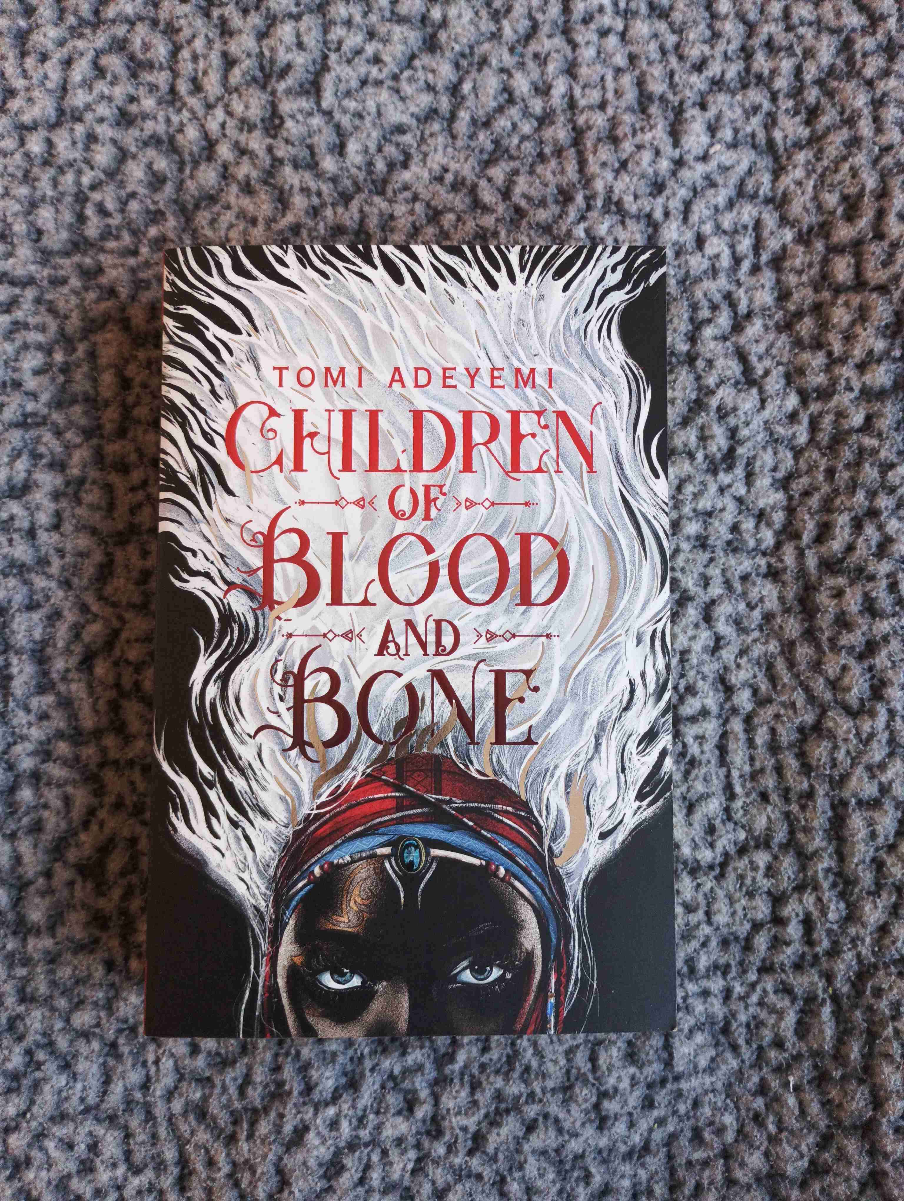 Libro 'Children of Blood and Bone' - miniatura 1