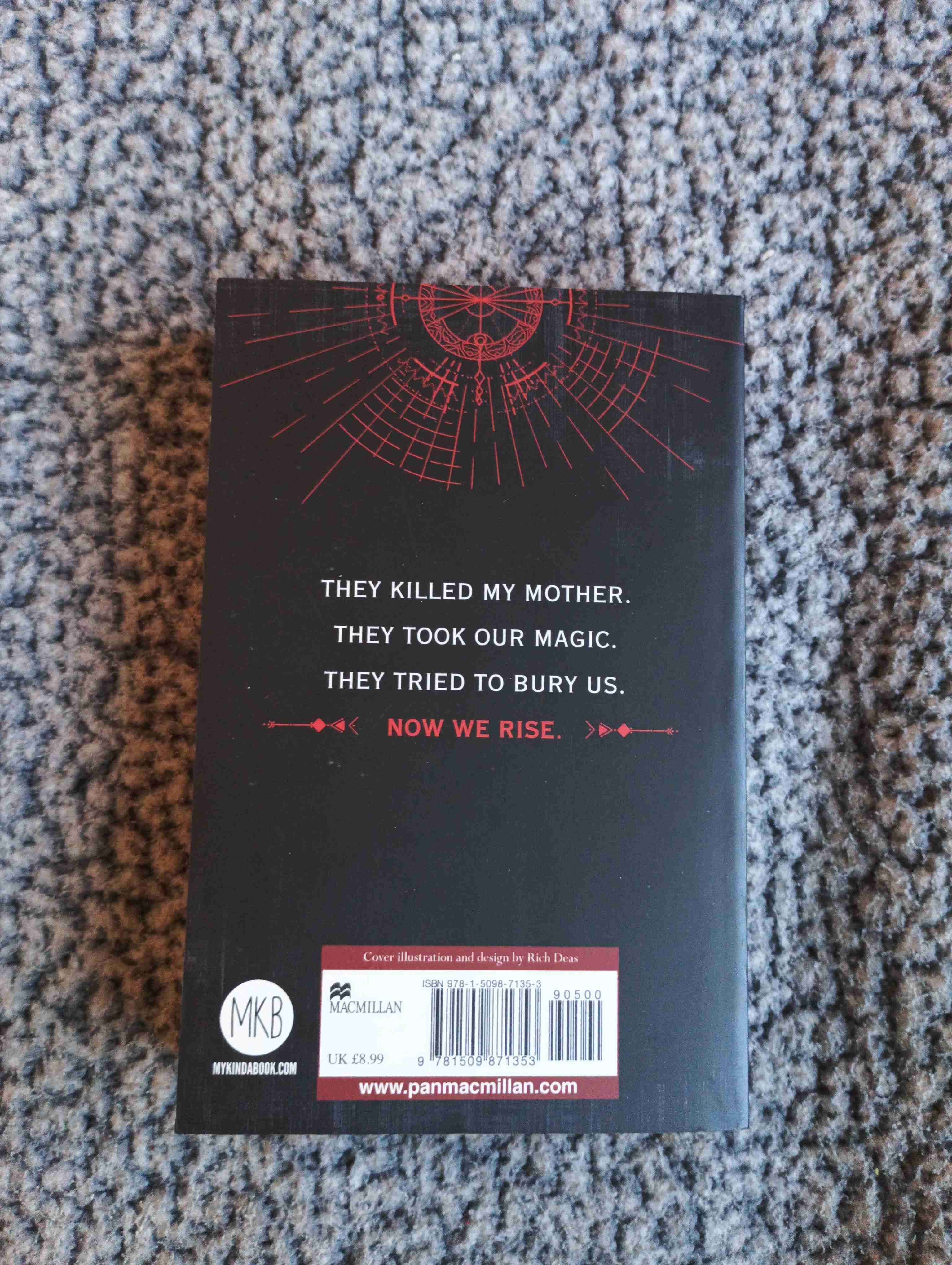 Libro 'Children of Blood and Bone' - miniatura 2