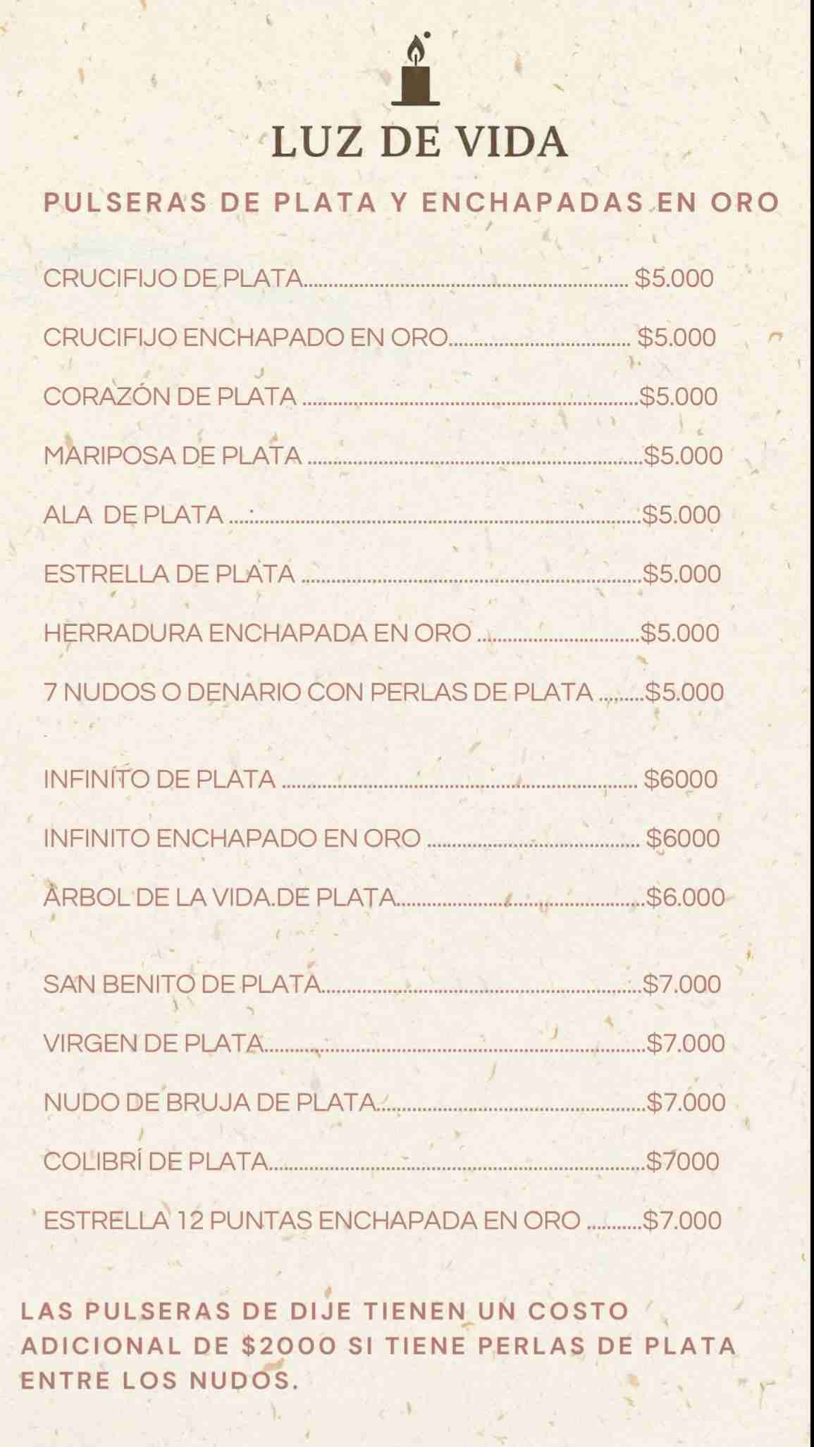 Pulseras rojas con dijes - miniatura 3