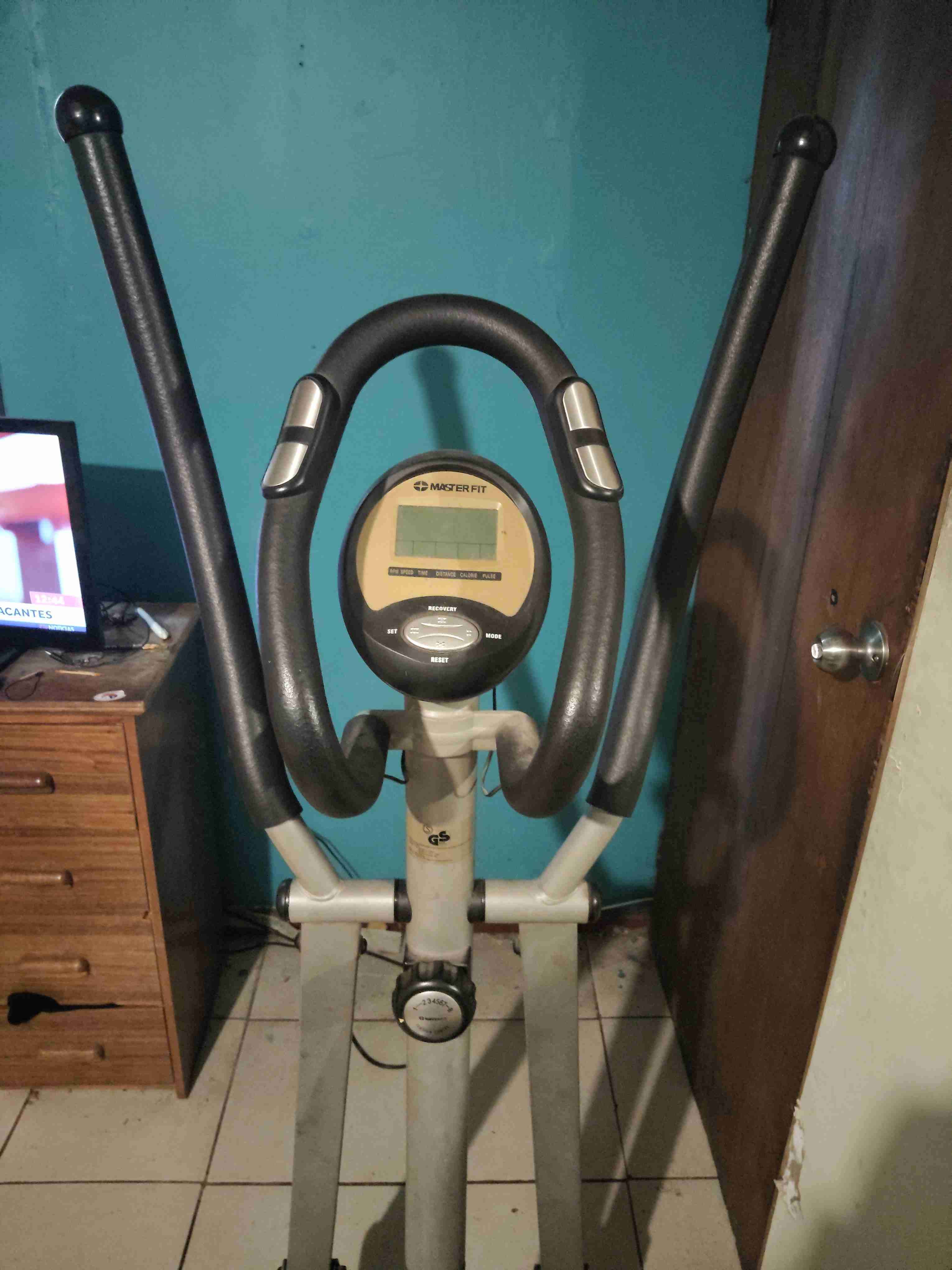 Máquina elíptica de ejercicio - miniatura 2