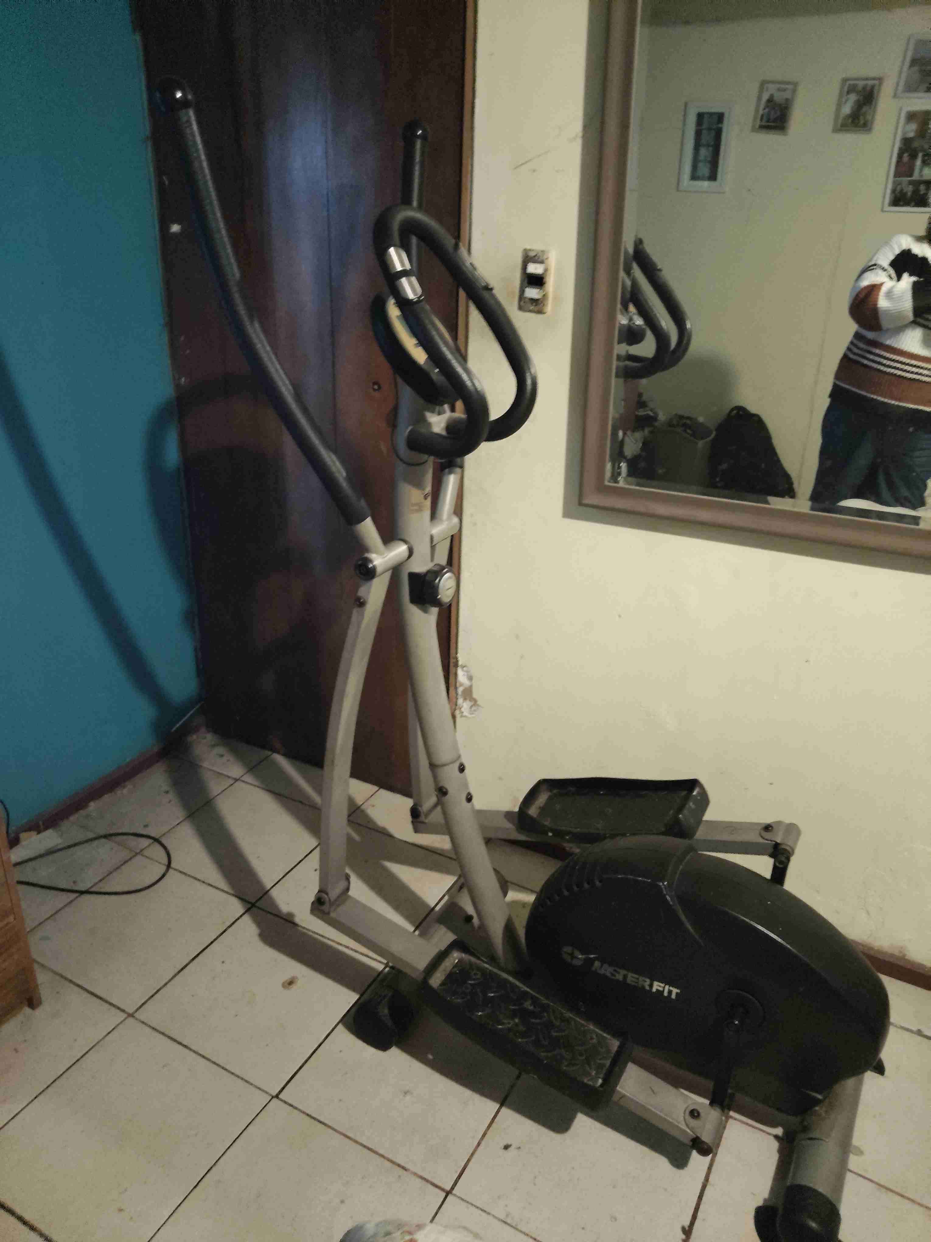 Máquina elíptica de ejercicio - miniatura 3