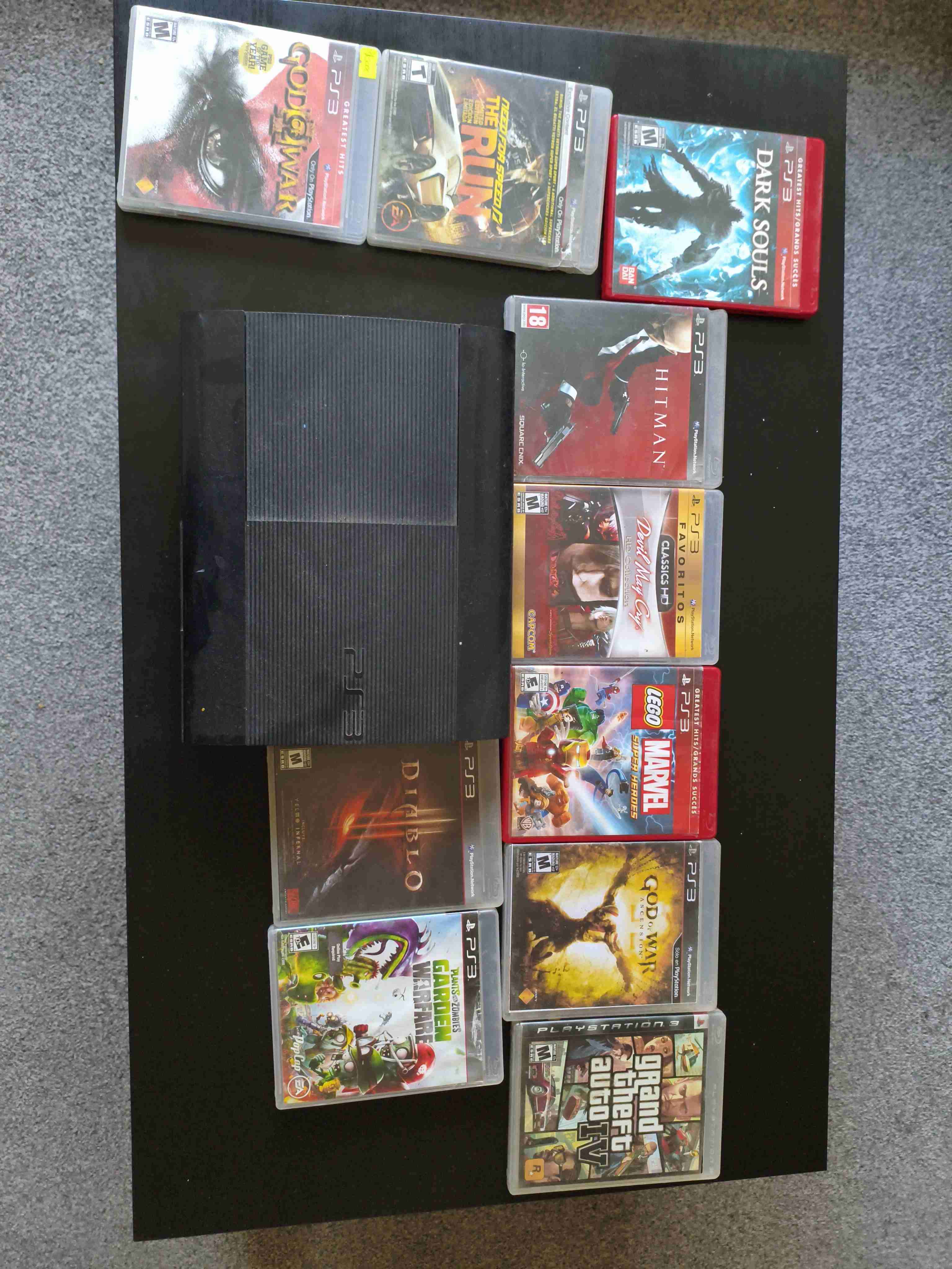 Consola PS3 con 11 juegos - miniatura 1