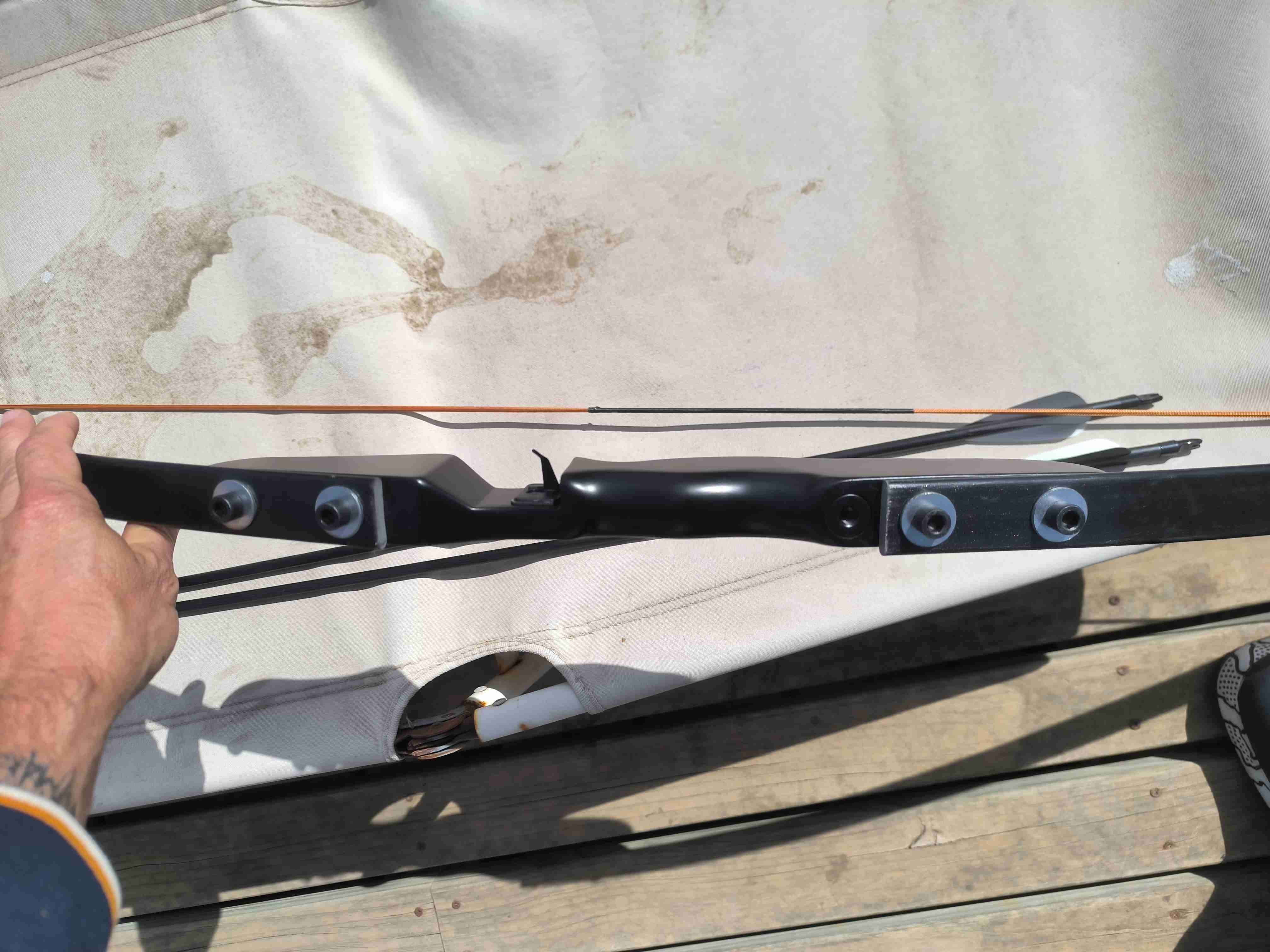 Arco recurvo con flechas - miniatura 2