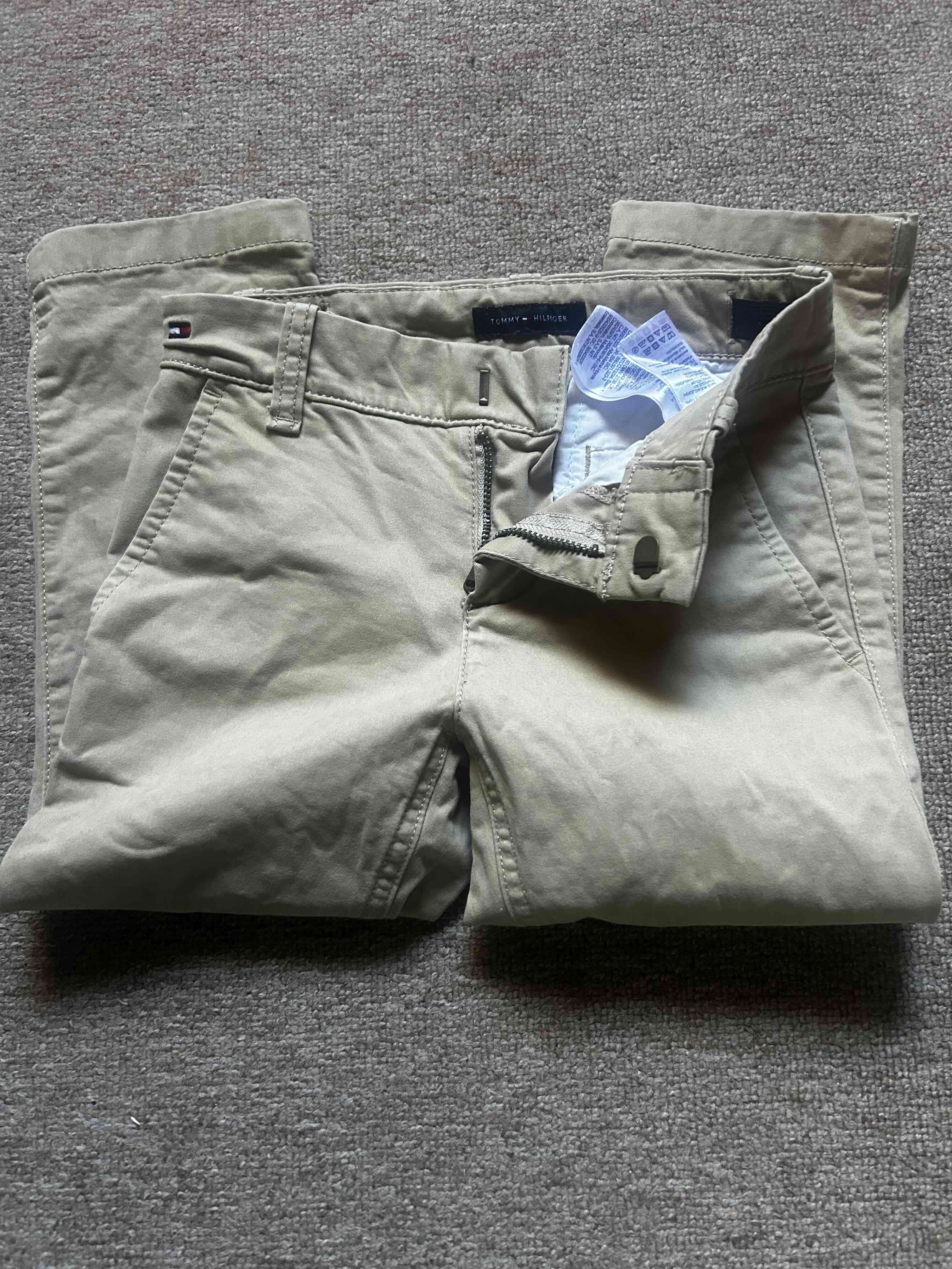 Pantalones beige Tommy Hilfiger